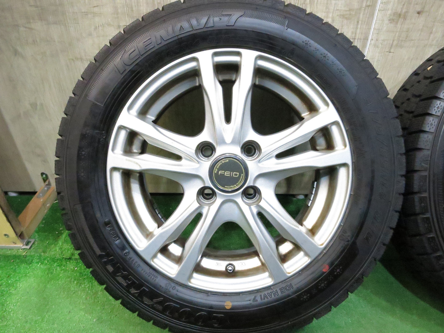 [送料無料]バリ溝！21年！ほぼ10分★スタッドレス 175/65R14 グッドイヤー アイスナビ7 FEID 社外 アルミ 14インチ PCD100/4H★2122704Ｈス