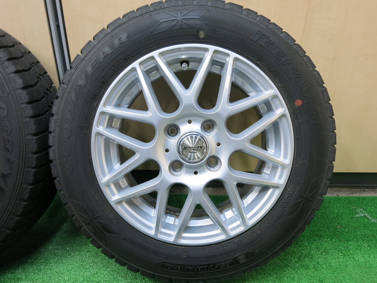 [送料無料]バリ溝！9分★スタッドレス 165/70R14 グッドイヤー アイスナビ6 D.O.S. GaviaLⅡ DOS 14インチ PCD100/4H★2121309ヒス