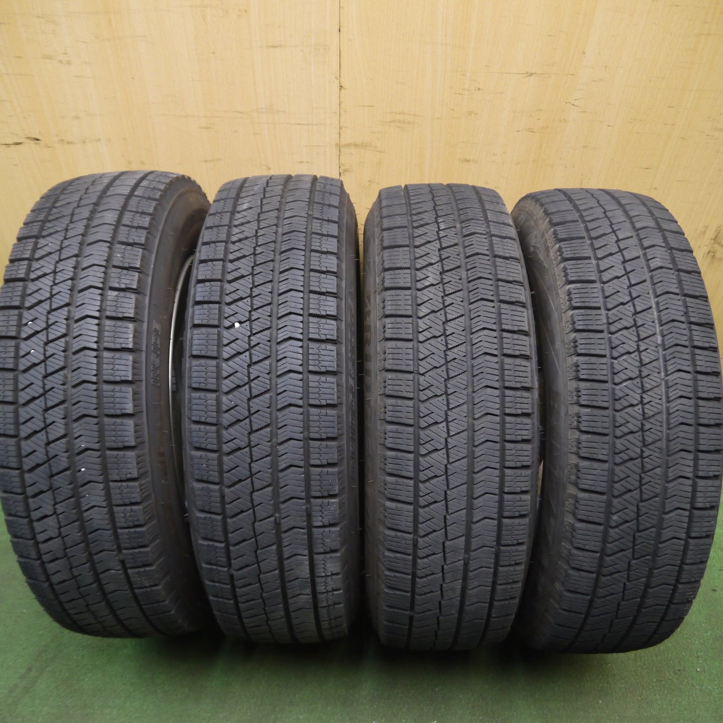 *送料無料*バリ溝！22年！キレイ！9.5分★スタッドレス 175/70R14 ブリヂストン ブリザック VRX2 JOKER weds ジョーカー 14インチ PCD100/4H★3121312Hス