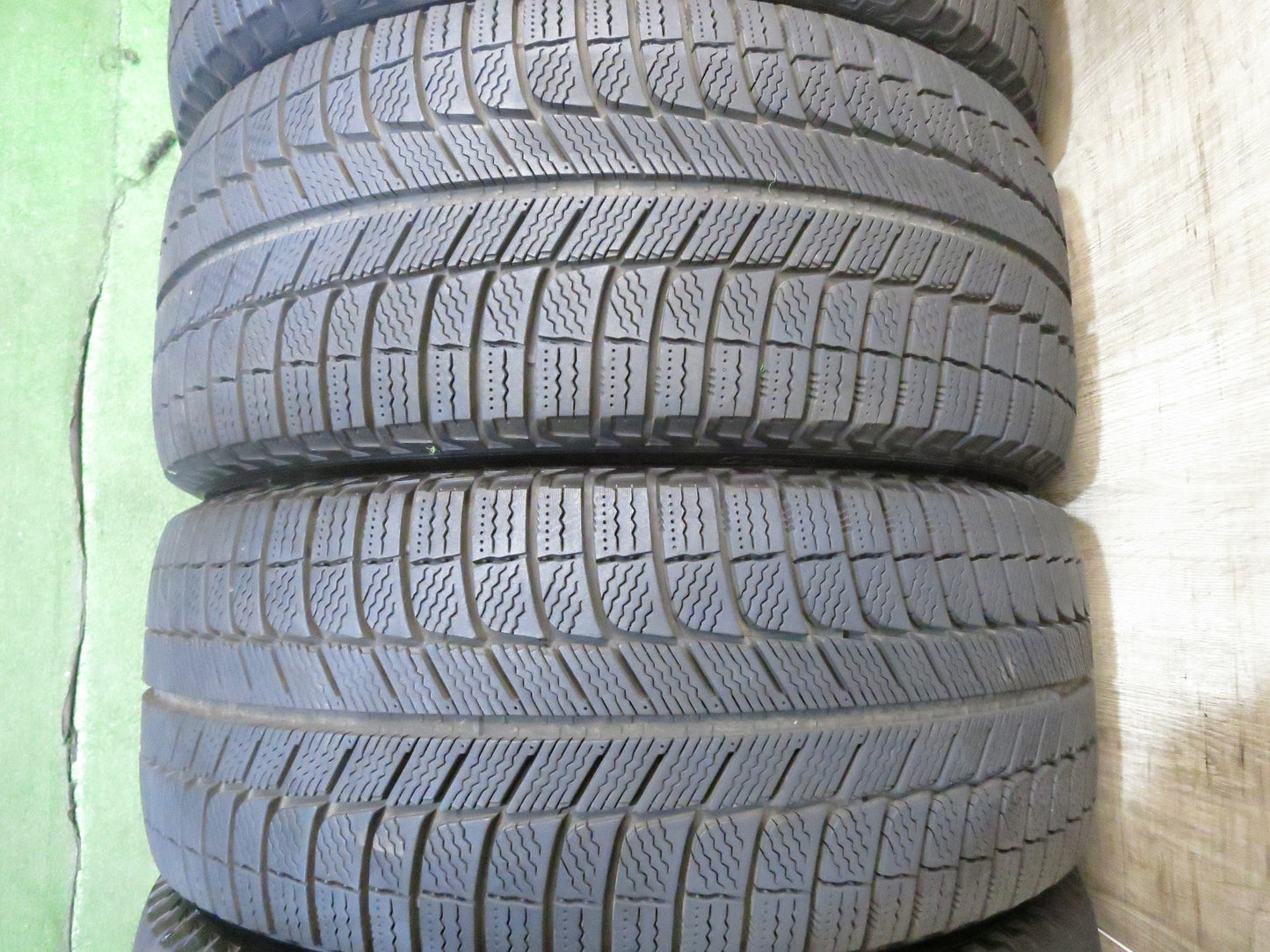 [送料無料]バリ溝！キレイ！9.5分★BMW 等 245/45R18 スタッドレス ミシュラン X-ICE3+ SPORTECHNIC スポーツテクニック 18インチ PCD112/5H★3021715Hス