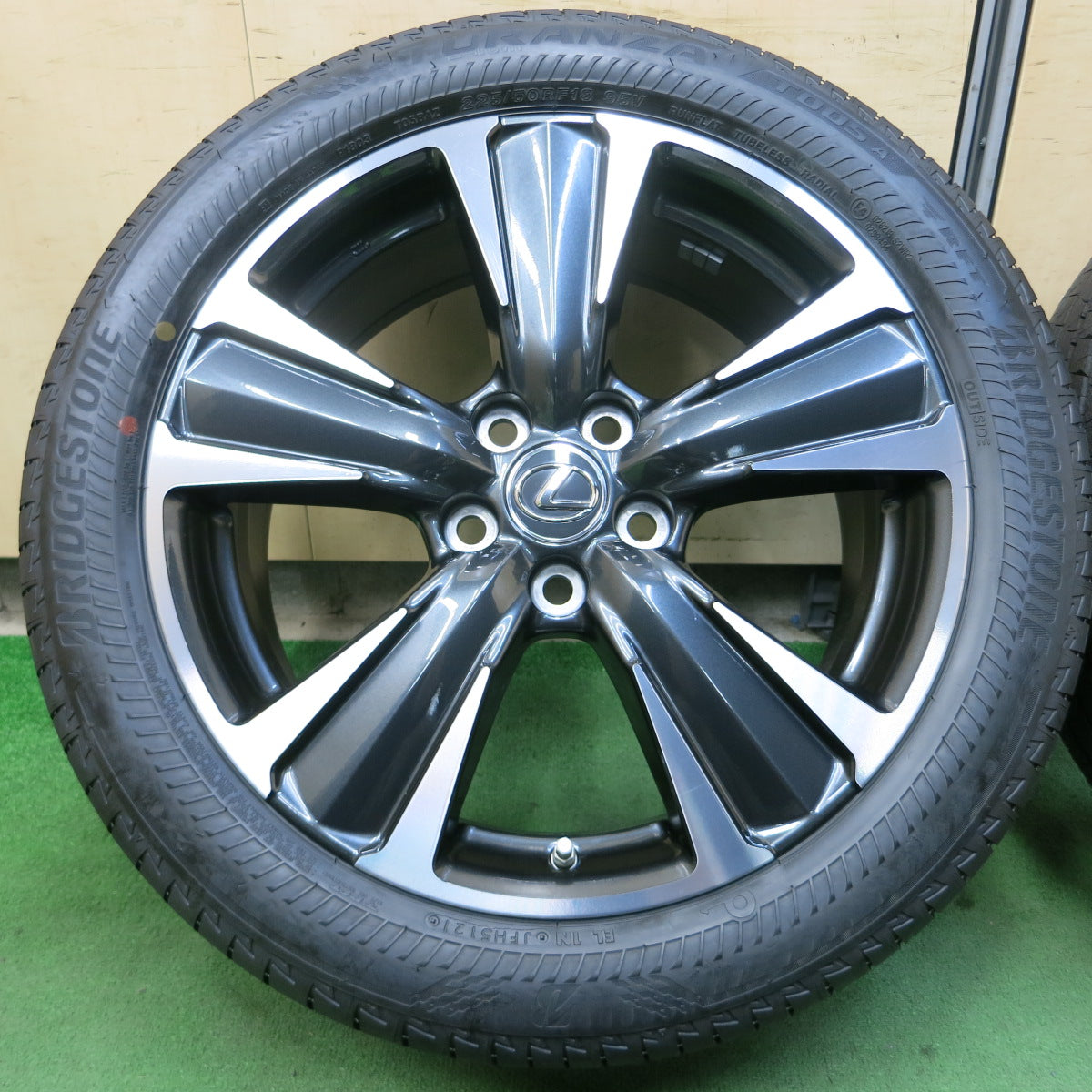 *送料無料*新車外し！21年！センサー付★レクサス UX250h Ver-L 純正 225/50R18 ブリヂストン トランザ T005A PCD114.3/5H★3101702イノ