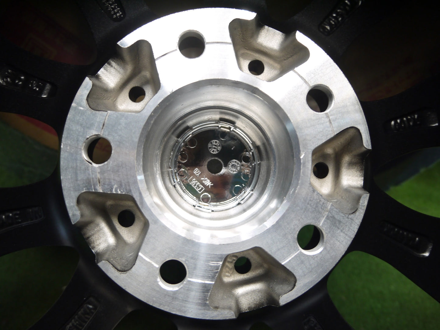 [送料無料]未使用！22年★スタッドレス 225/65R17 トーヨー ウインタートランパス TX Exceeder HOT STUFF エクシーダー 17インチ PCD114.3/5H★3011807クス
