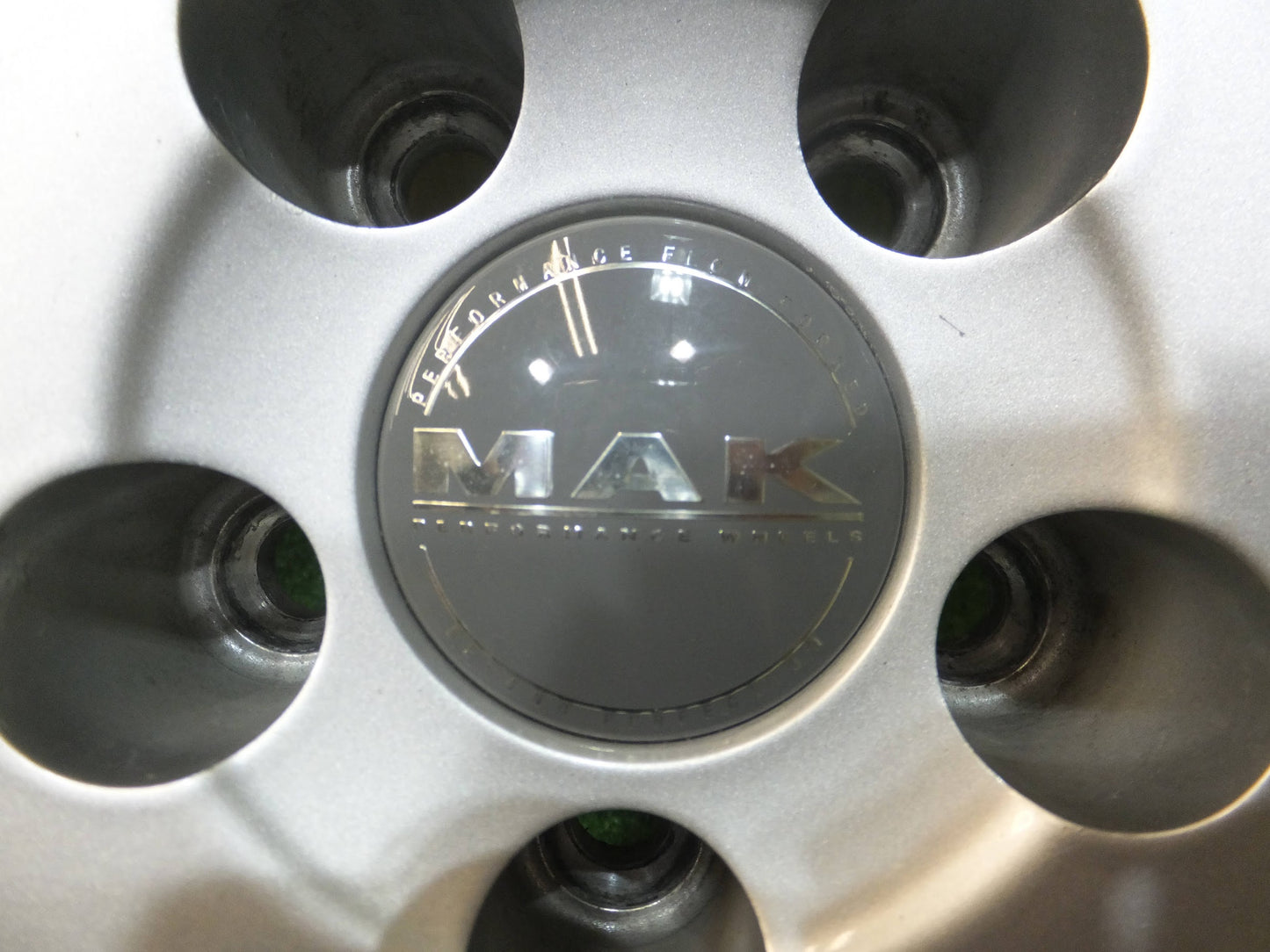 [送料無料]バリ溝！21年！キレイ！ほぼ10分★スタッドレス 185/60R14 MAK ブリヂストン ブリザック VRX2 14インチ PCD100/5H★2091213Hス