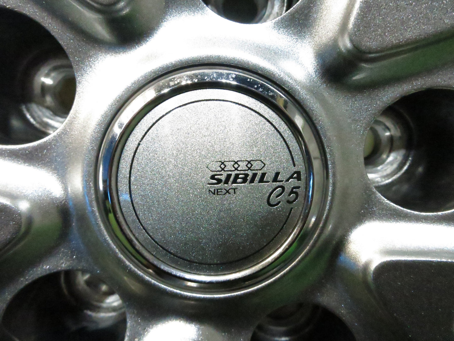[送料無料]バリ溝！キレイ！9.5分★スタッドレス 225/65R17 トーヨー ウインター トランパス TX SIBILLA NEXT C5 シビラ 17インチ PCD114.3/5H★3022102Hス
