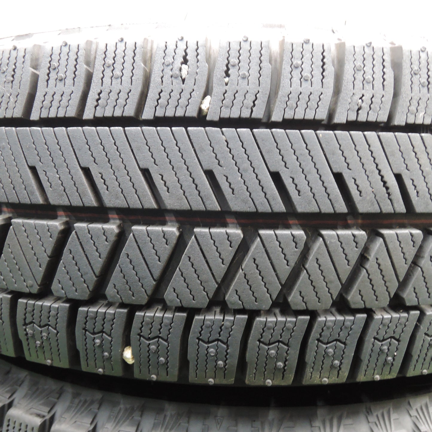 *送料無料*バリ溝！21年！キレイ！9.5分以上★スタッドレス 155/65R14 ブリヂストン ブリザック VRX3 Linz 14インチ PCD100/4H★3122001NJス