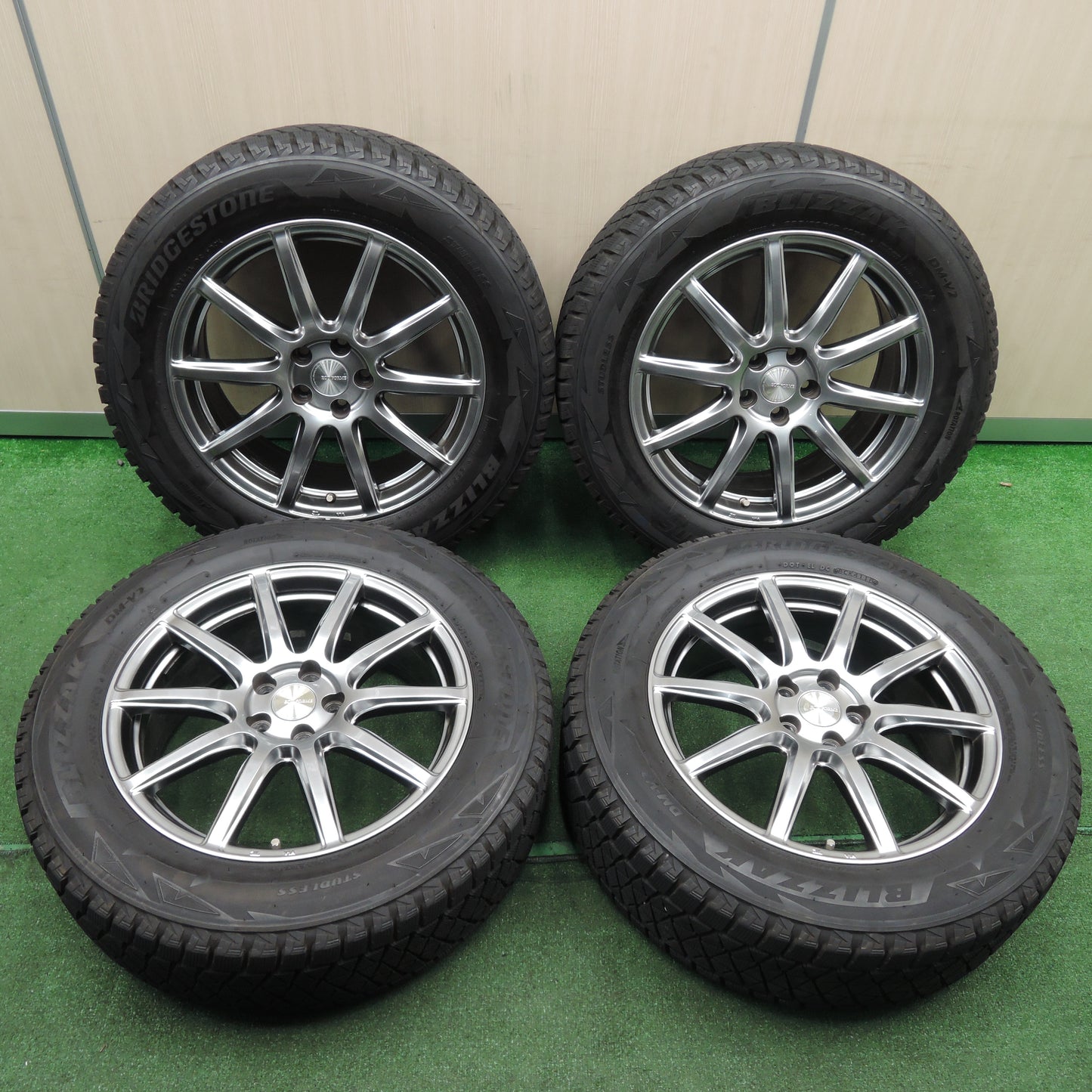 *送料無料*バリ溝！キレイ！8.5分★ボルボ 等 235/60R18 スタッドレス ブリヂストン ブリザック DM-V2 ECO FORME エコフォルム PCD108/5H★3111507SYス