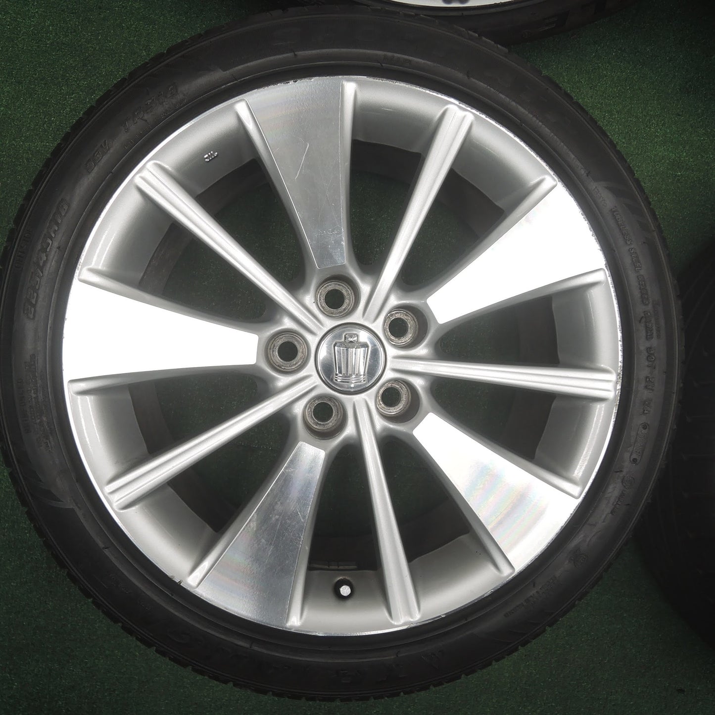 [送料無料]バリ溝！8.5分★トヨタ 200系 クラウン ハイブリッド 純正 225/45R18 トライアングル スポーツ ATP 18インチ PCD114.3/5H★3102404SYノ