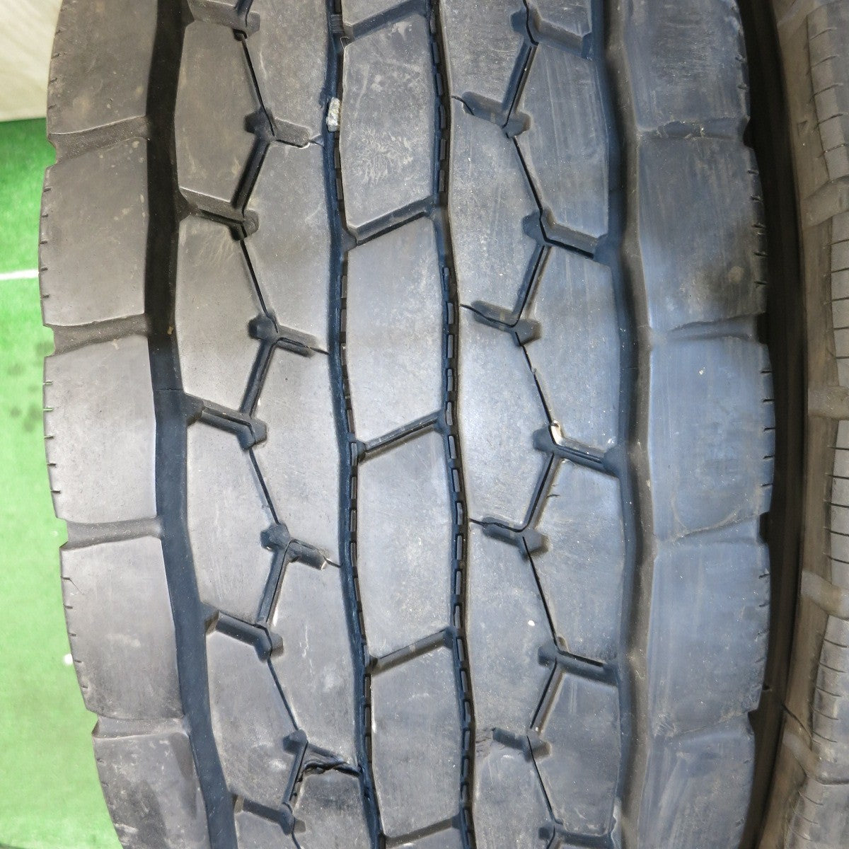 *送料無料* 2本価格★トラック タイヤ 245/70R19.5 136/134J ダンロップ エナセーブ SP688 デクテス ミックス 19.5インチ★4020202クスタ