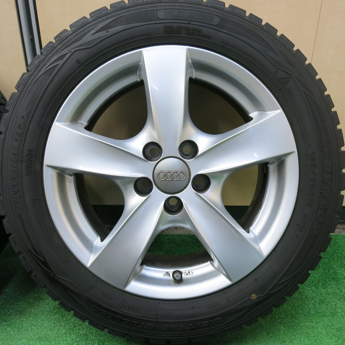 [送料無料]4本価格！19年★ワーゲン アウディ 等 185/60R15 スタッドレス AGA ダンロップ ウインターマックス WM01 15インチ PCD100/5H★3061701ヒス