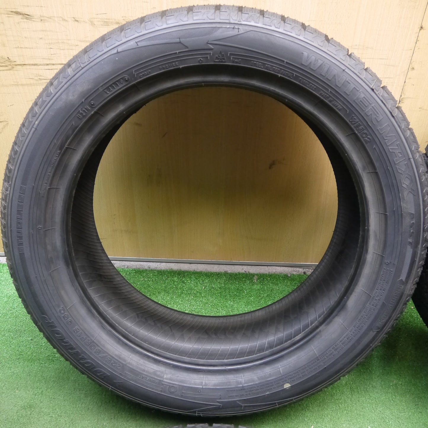 [送料無料]未使用★スタッドレス 225/50R18 ダンロップ ウインターマックス WM02 DSST タイヤ 18インチ C-HR エスティマ BMW 等★3040709クスタ