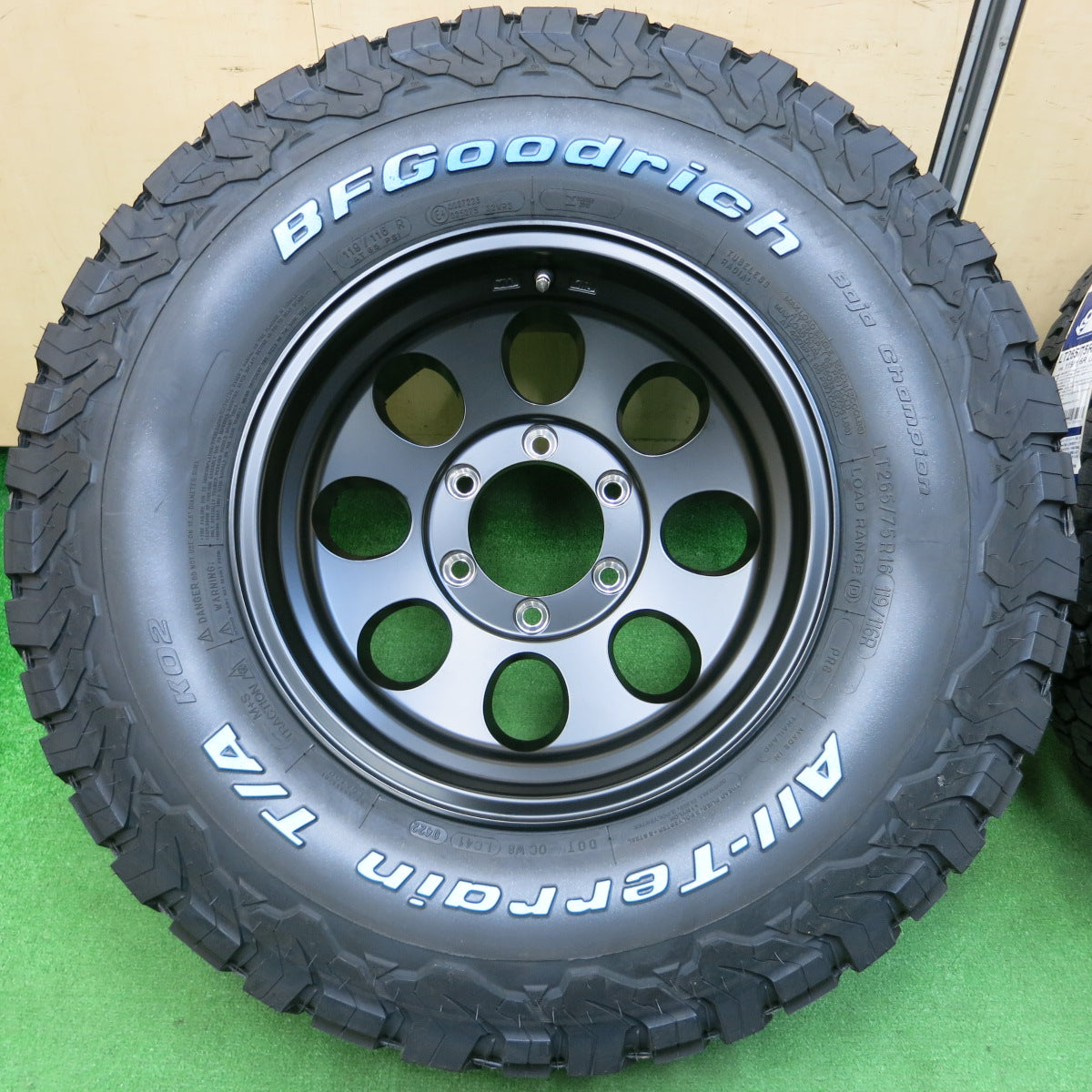 *送料無料*未使用！22年★JIMLINE TYPE2 265/75R16 119/116R BFグッドリッチ All-Terrain T/A KO2 ジムライン タイプ2 PCD139.7/6H★4012204イノ