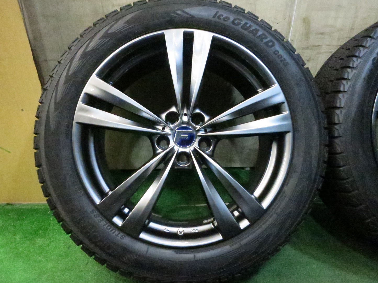 [送料無料]バリ溝！綺麗！9分★スタッドレス レアマイスター 235/55R20 LEHRMEISTER L-Fラウンジ ヨコハマ アイスガード G075 PCD114.3/5H★3022709Hス