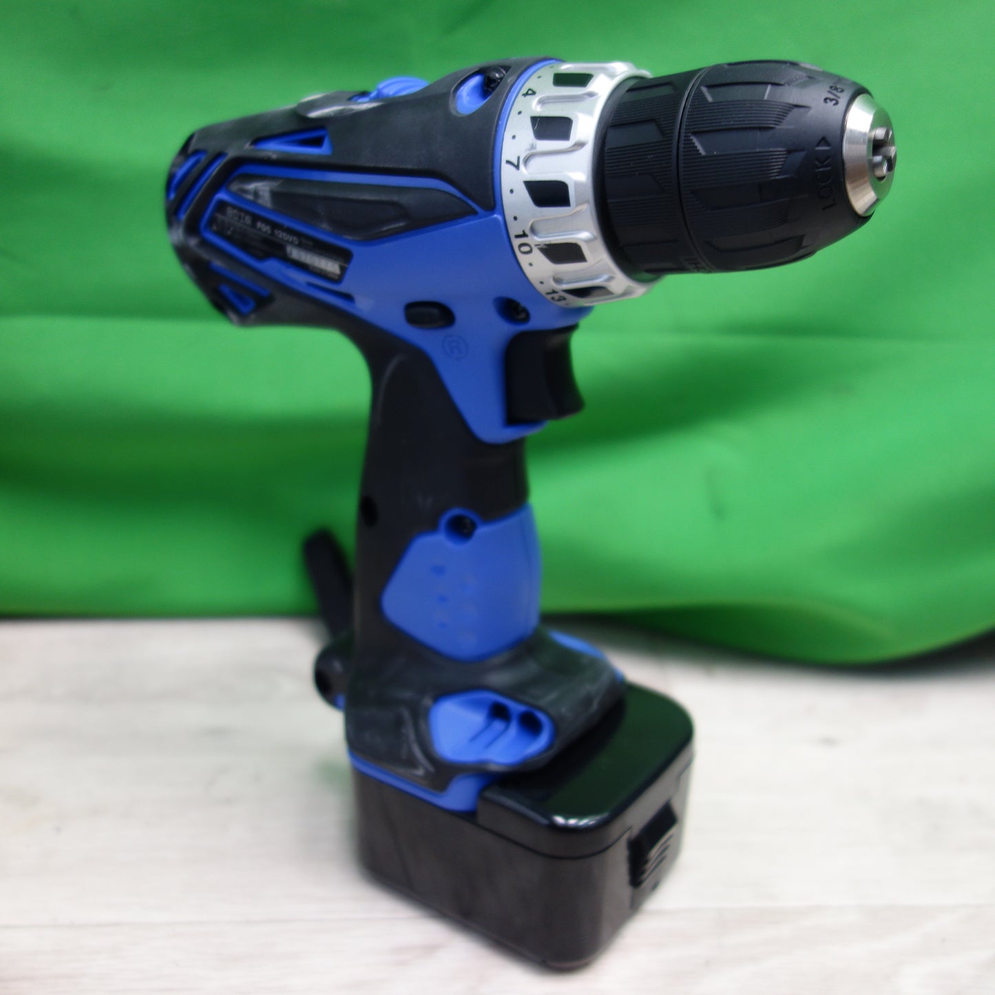 *送料無料*バッテリー2個付☆日立 12mm コードレス ドライバドリル FDS12DVD 電動 工具 充電器 UC18YG☆