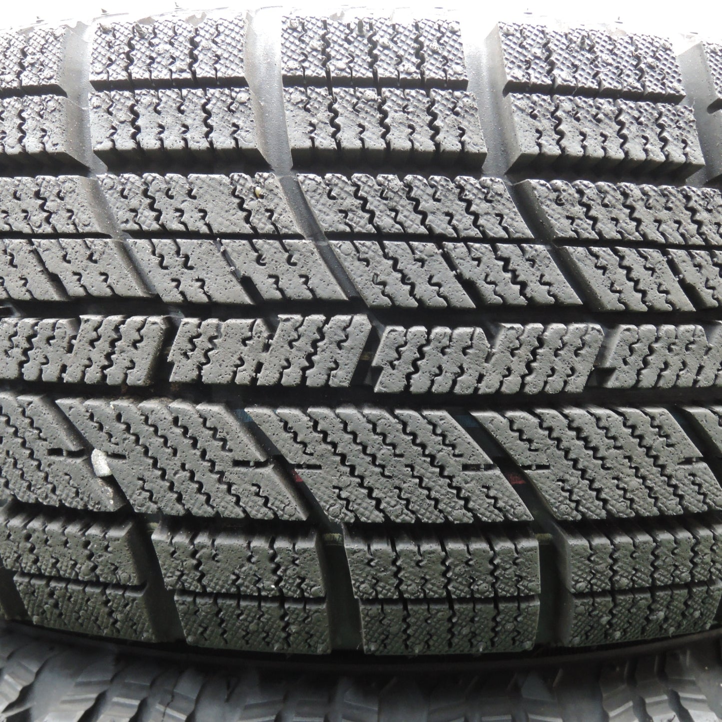 *送料無料* 超バリ溝！21年！綺麗！9.5分以上★スタッドレス Lumaca 165/65R15 ナンカン アイスアクティバ AW-1 ルマーカ 15インチ PCD100/4H★4022301NJス