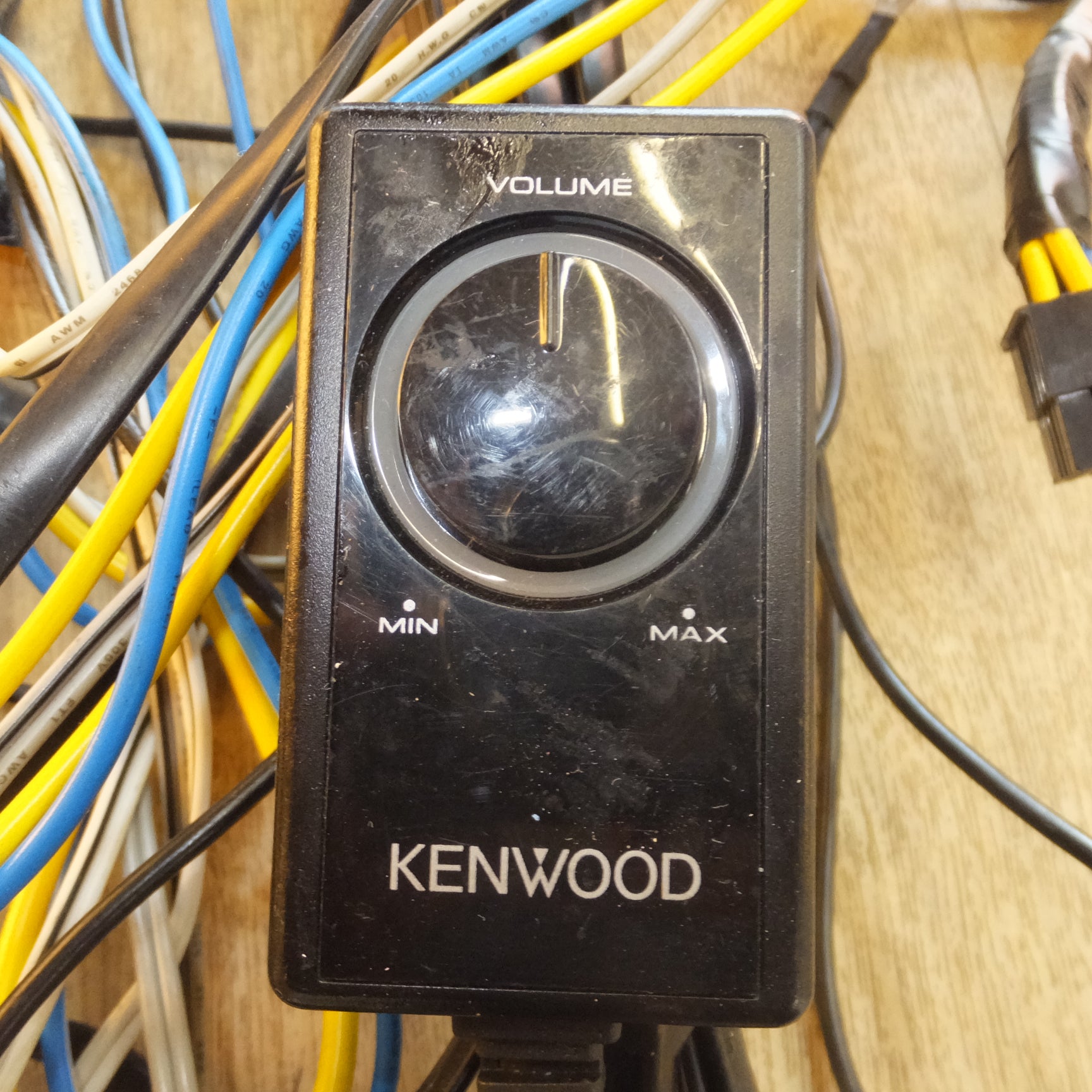 送料無料]現状品☆ケンウッド KENWOOD チューンアップサブウーファー