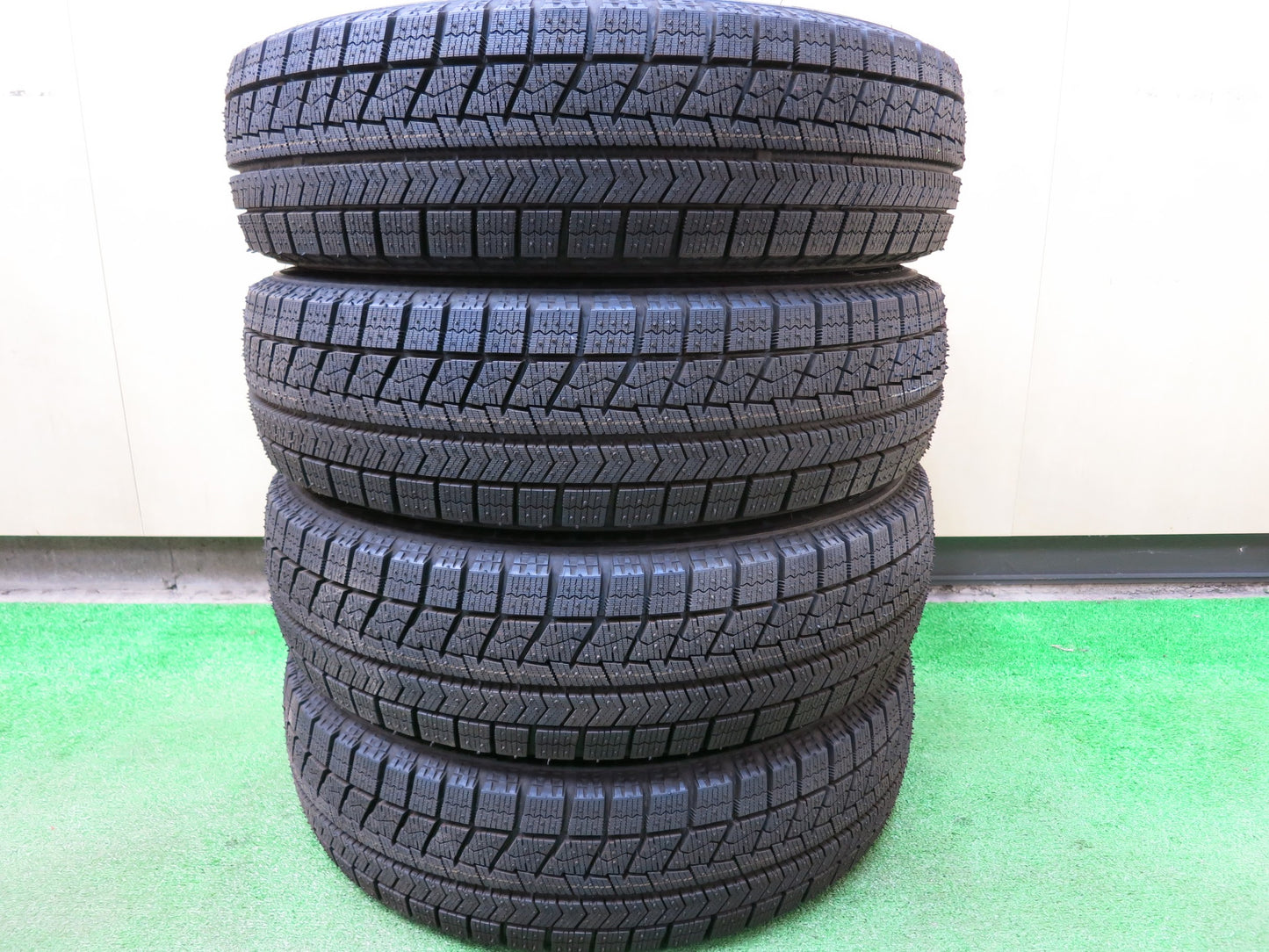 [送料無料]未使用！20年★スタッドレス 165/65R15 ブリヂストン ブリザック VRX BALMINUM バルミナ 15インチ PCD100/4H★3011004ヒス
