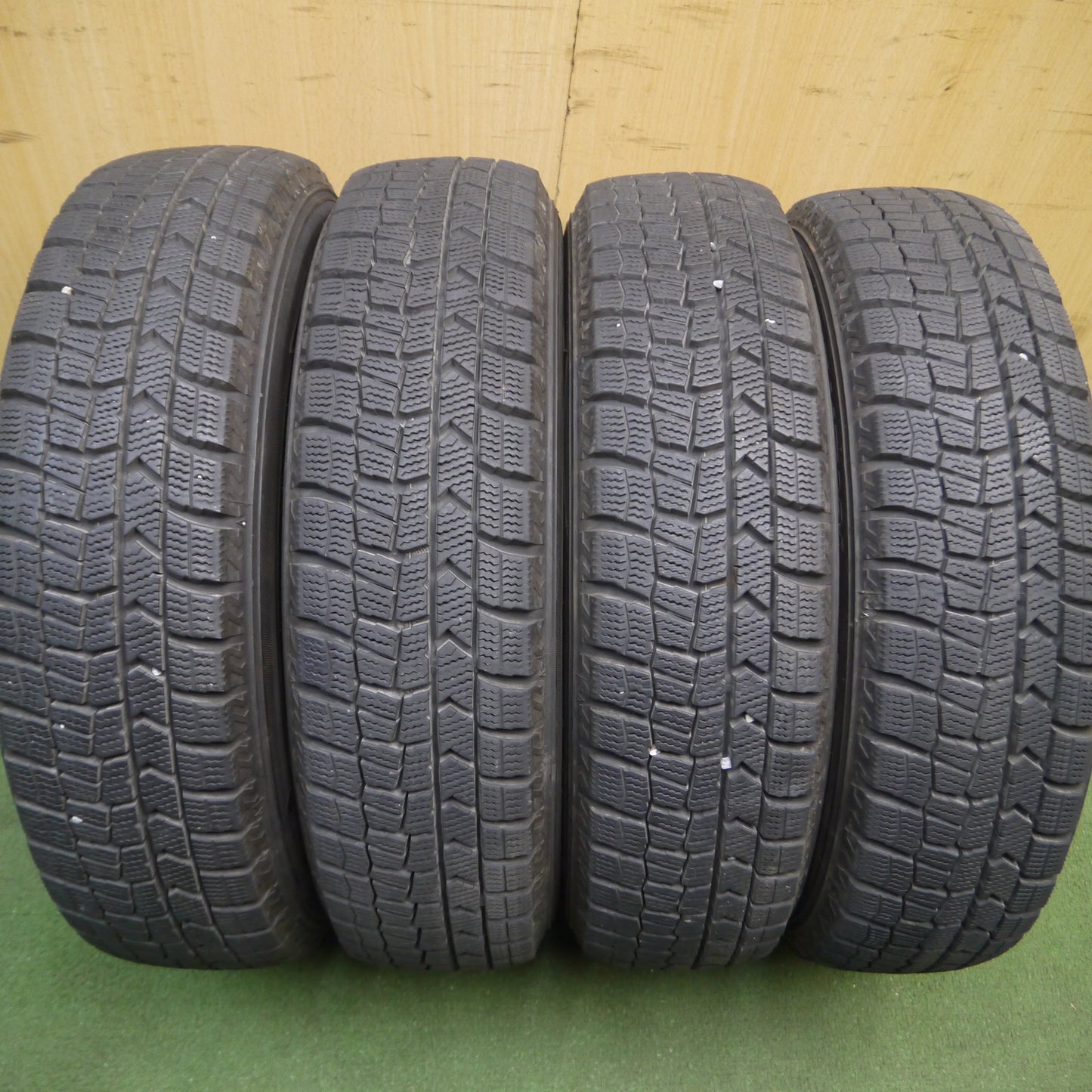 *送料無料*超バリ溝！21年！キレイ！9.5分以上★スタッドレス 155/65R14 ダンロップ ウインターマックス WM02 TIRADO Eta LA STRADA 14インチ PCD100/4H★4012208Hス
