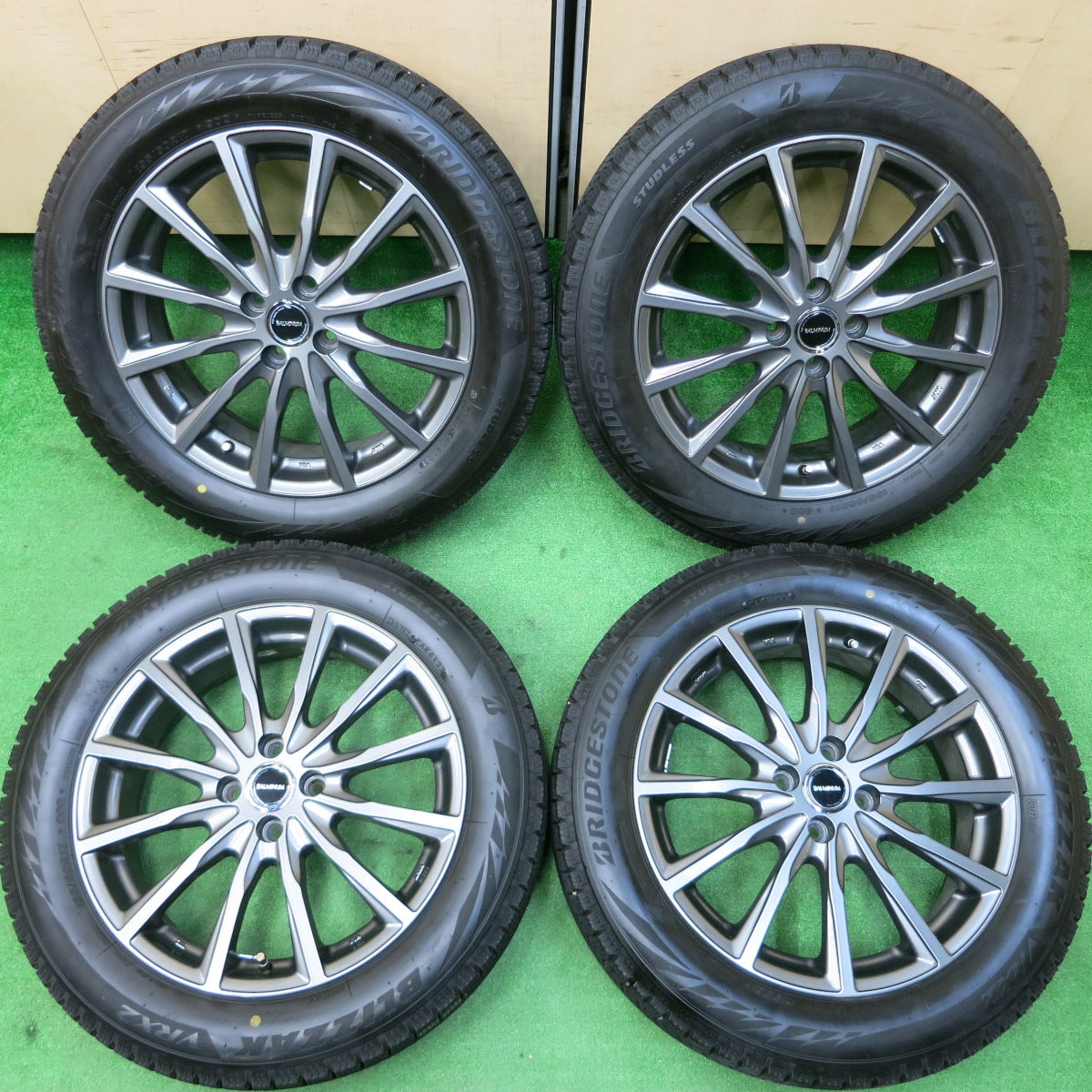 *送料無料*バリ溝！22年！キレイ！9.5分★スタッドレス 195/60R17 ブリヂストン ブリザック VRX2 BALMINUM バルミナ 17インチ PCD100/4H★3120903イス