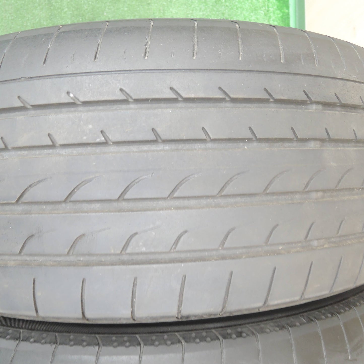 [送料無料]4本価格★三菱 デリカ D:5 純正 225/55R18 ヨコハマ ブルーアース RV-02 18インチ PCD114.3/5H D5★3110501TNノ