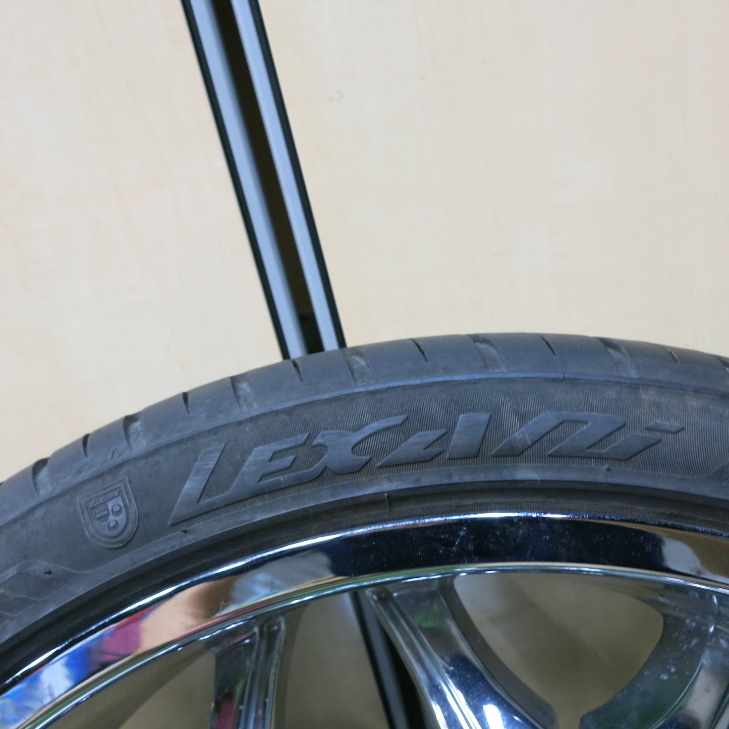 [送料無料]バリ溝！8.5分★VCT ゴッドファーザー 275/35R24 レクサーニ LX-TWENTY 24インチ PCD139.7/6H★3071205ヒノ