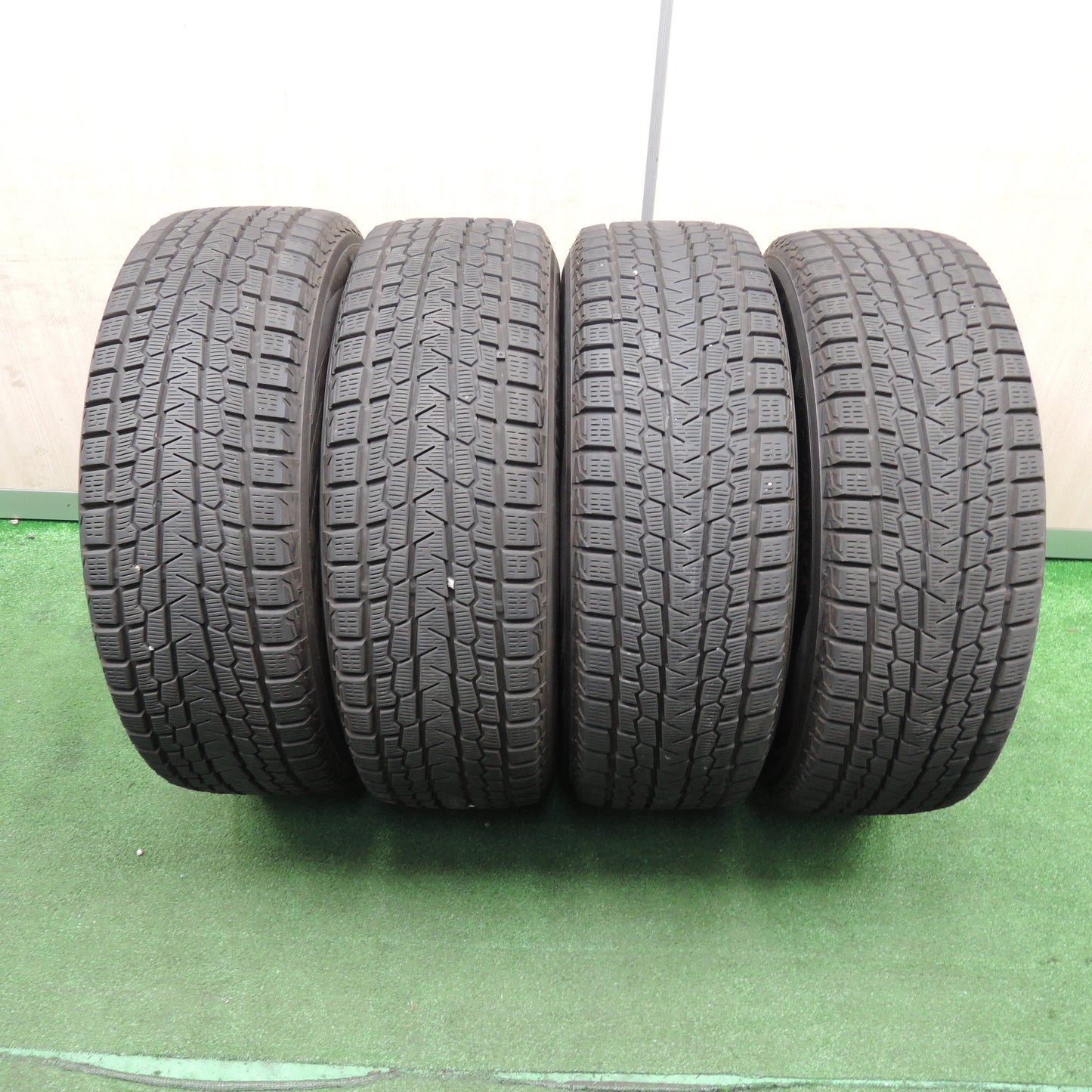 *送料無料*センサー付！バリ溝！19年！綺麗！9分★レクサス 等 225/60R18 スタッドレス ヨコハマ アイスガード G075 社外 アルミ PCD114.3/5H★3111705TNス