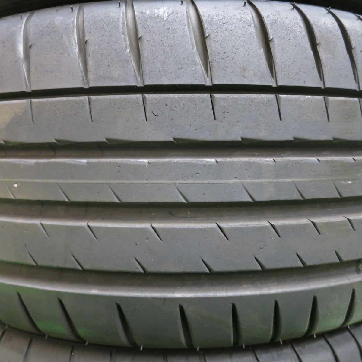 *送料無料*バリ溝！21年！9.5分★235/40R18 ミシュラン パイロット スポーツ4 タイヤ 18インチ ベンツ アウディ ワーゲン 等★3120612イノタ