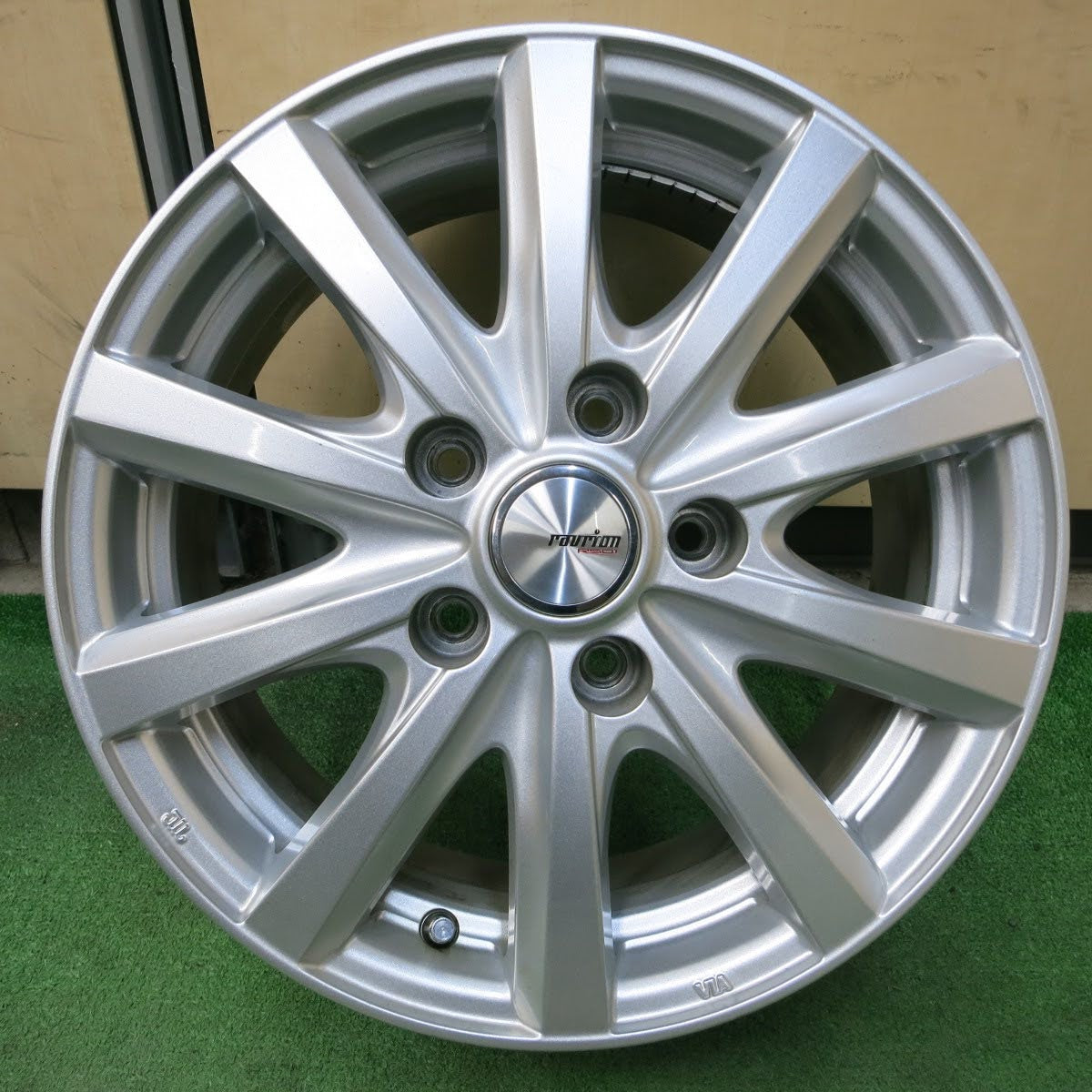 60 ravrion RS01 4本セットアルミホイール 15インチ 6J 5穴 RAVRION RS01 ホイール 4本 5.5J-15 PCD100 4穴 +42 ハブ73 アクア