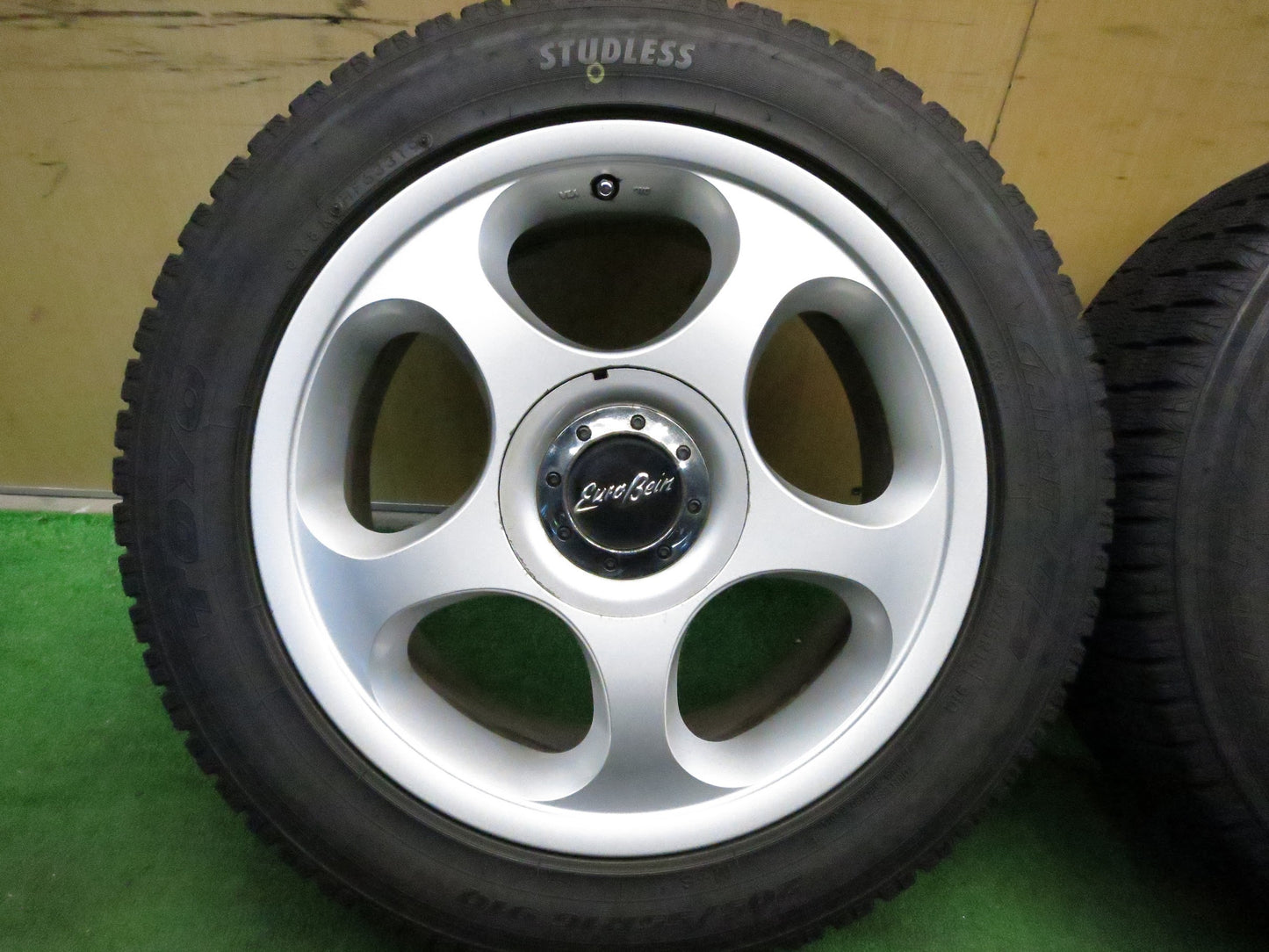 [送料無料]バリ溝！19年！9.5分★スタッドレス 205/55R16 トーヨー ガリット G5 EuroBein ユーロバイン 16インチ PCD100 114.3/5H マルチ★3011004Hス