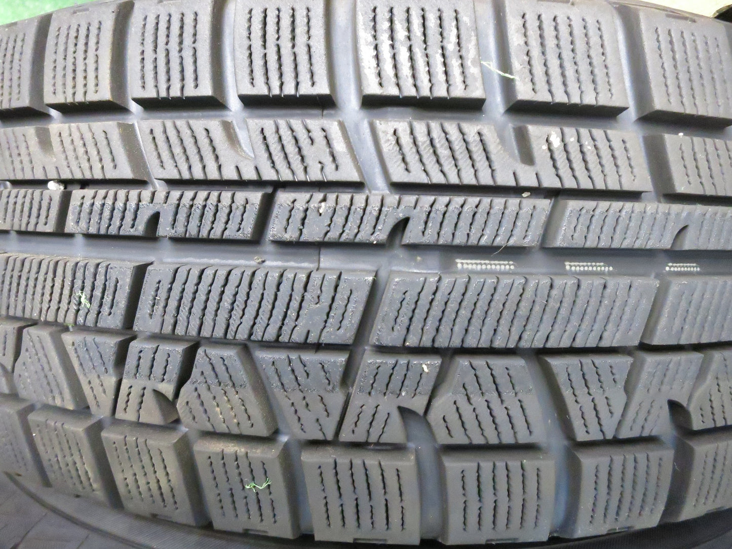 [送料無料]超バリ溝！18年！キレイ！ほぼ10分★スタッドレス 195/65R15 ヨコハマ アイスガード iG50 プラス JOKER ジョーカー 15インチ PCD100/5H★2122310Hス