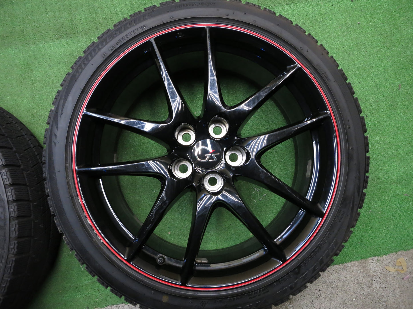 [送料無料]4本価格★トヨタ 130系 マークX G's 純正 235/40R19 スタッドレス ブリヂストン ブリザック VRX 19インチ PCD114.3/5H★2112204Hス