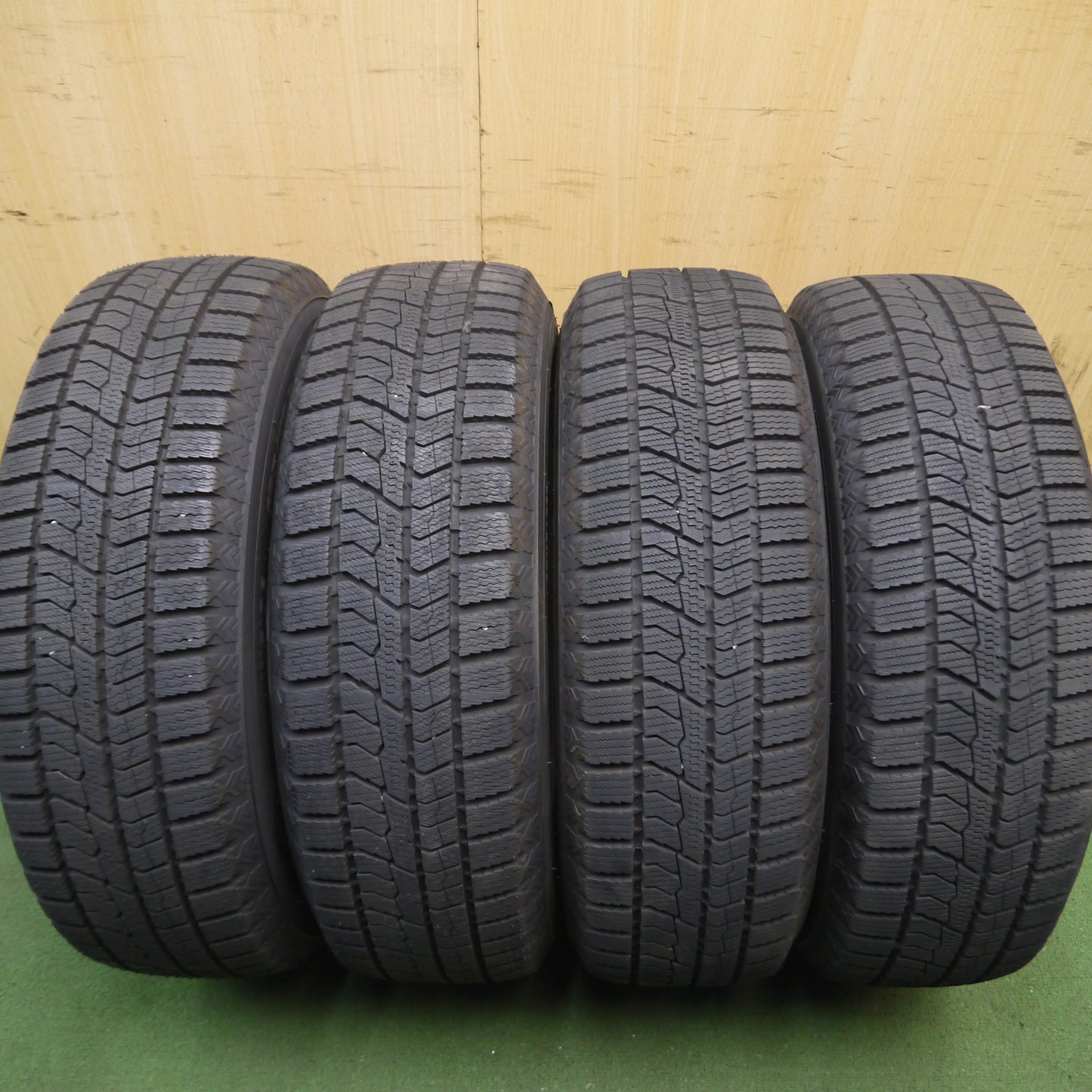 *送料無料*バリ溝！22年！キレイ！ほぼ10分★スタッドレス 185/70R14 トーヨー オブザーブ GIZ2 NEXTA ネクスタ 14インチ PCD100/4H★3121210Hス