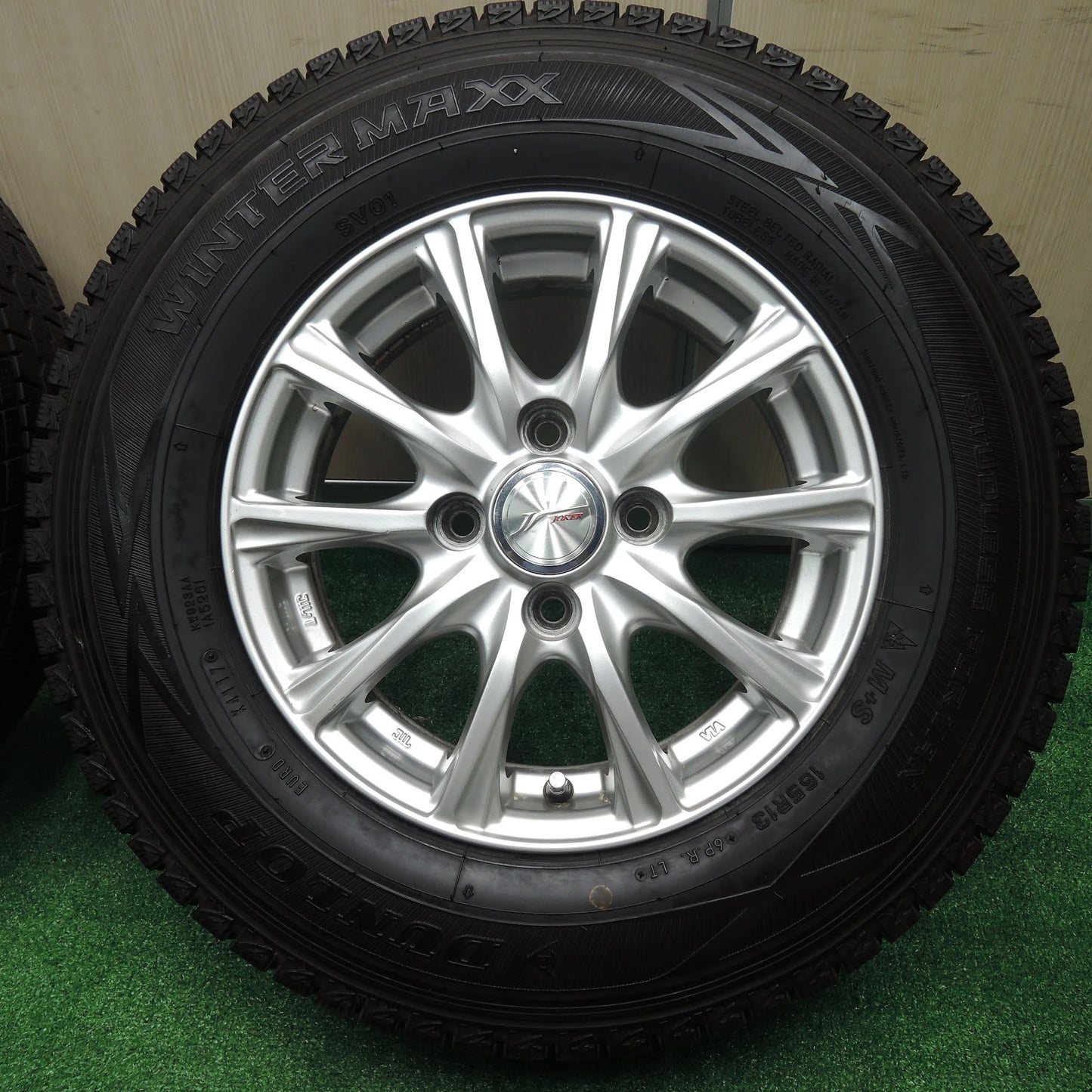 [送料無料]バリ溝！キレイ！9.5分★スタッドレス 165R13 6PR ダンロップ ウインターマックス SV01 JOKER weds ジョーカー 13インチ PCD100/4H★3081706NJス