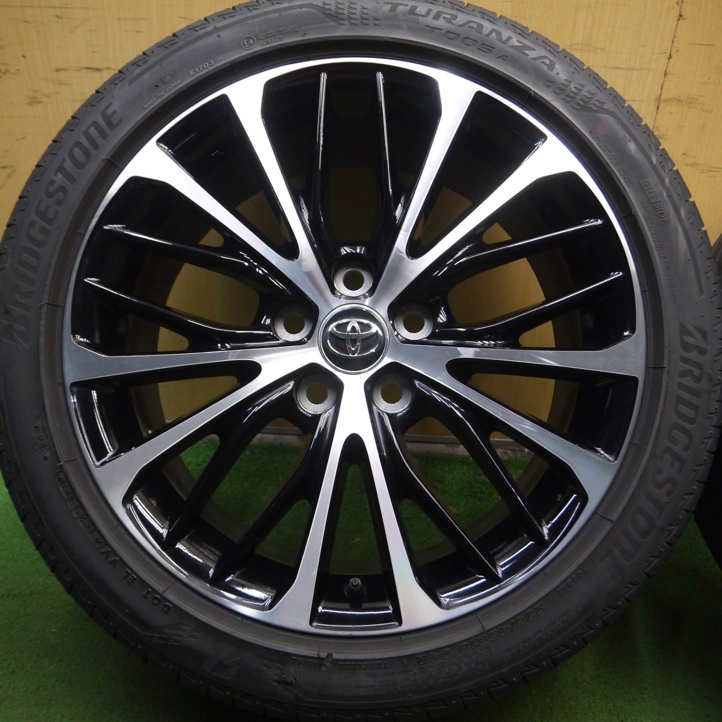 *送料無料* バリ溝！キレイ！9.5分★トヨタ カムリ WS AXVH70 純正 ENKEI 235/45R18 ブリヂストン トランザ T005A 18インチ PCD114.3/5H★4022012Hノ