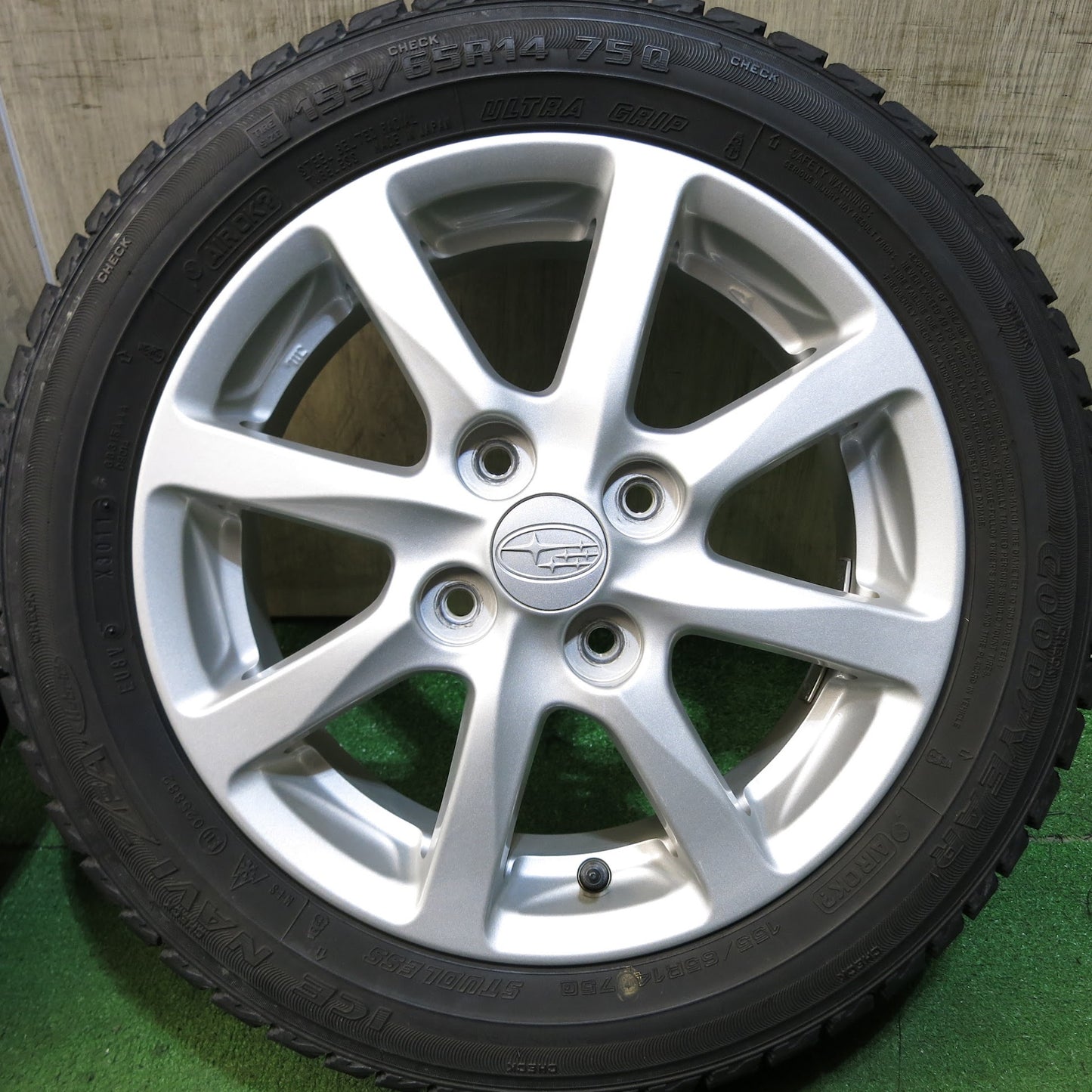 [送料無料]4本価格★スバル タント ムーブ 等 純正 155/65R14 スタッドレス グッドイヤー アイスナビ ZEA 14インチ PCD100/4H★3052313Hス