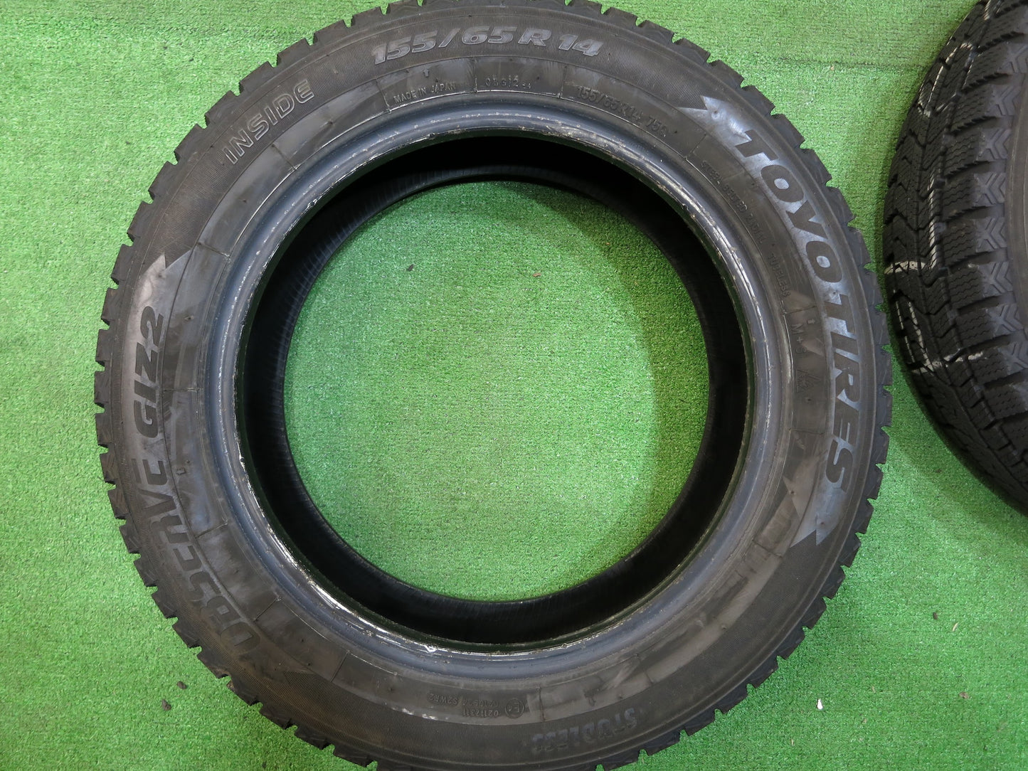 [送料無料]超バリ溝！21年！ほぼ10分★スタッドレス 155/65R14 トーヨー オブザーブ GIZ2 14インチ タイヤ スペーシア ワゴンR ムーブ タント 等★2103101Hスタ