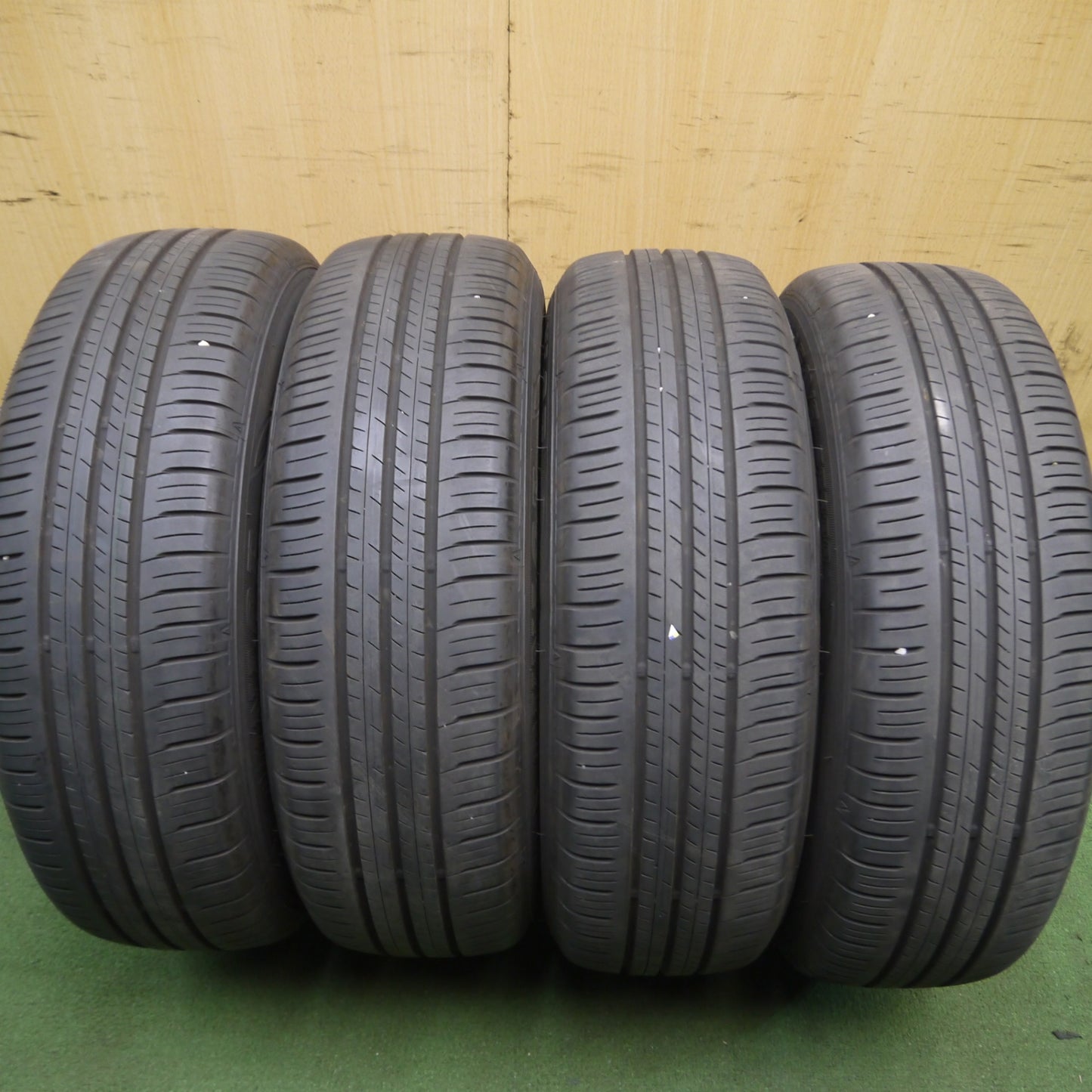 *送料無料* バリ溝！23年！キレイ！9分★トヨタ 10系 シエンタ 純正 スチール 185/65R15 ダンロップ エナセーブ EC300+ 15インチ PCD100/5H★4020610Hノ