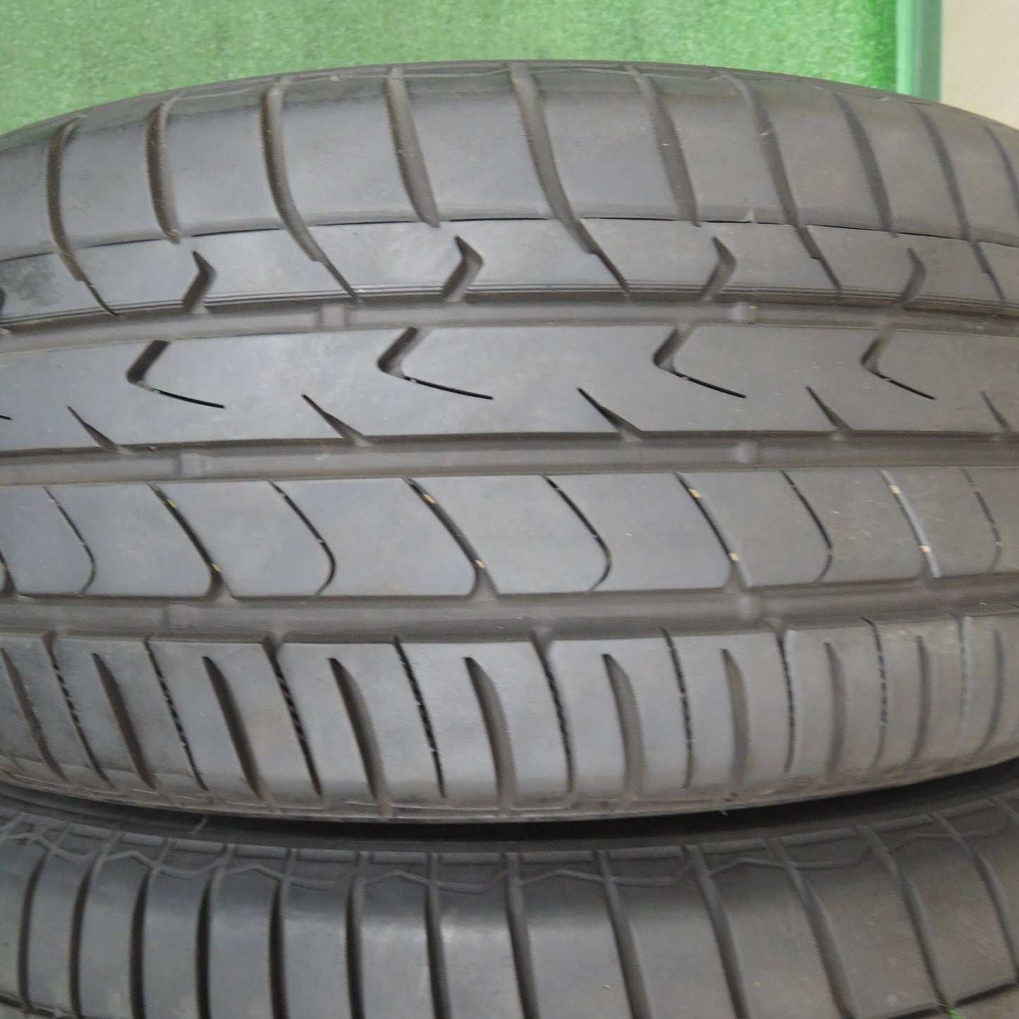 [送料無料]バリ溝！キレイ！9.5分★日産 ジューク 純正 215/55R17 トーヨー トランパス MPZ 17インチ PCD114.3/5H★3110204TNノ
