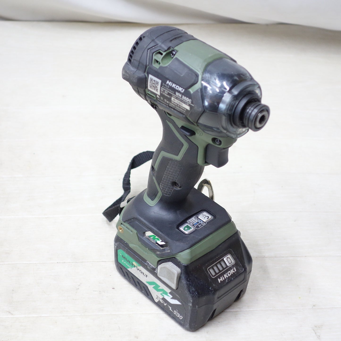 [送料無料] ◆HiKOKI ハイコーキ コードレスインパクトドライバ WH36DC DC18Vバッテリー2個 充電器付き 電動工具◆