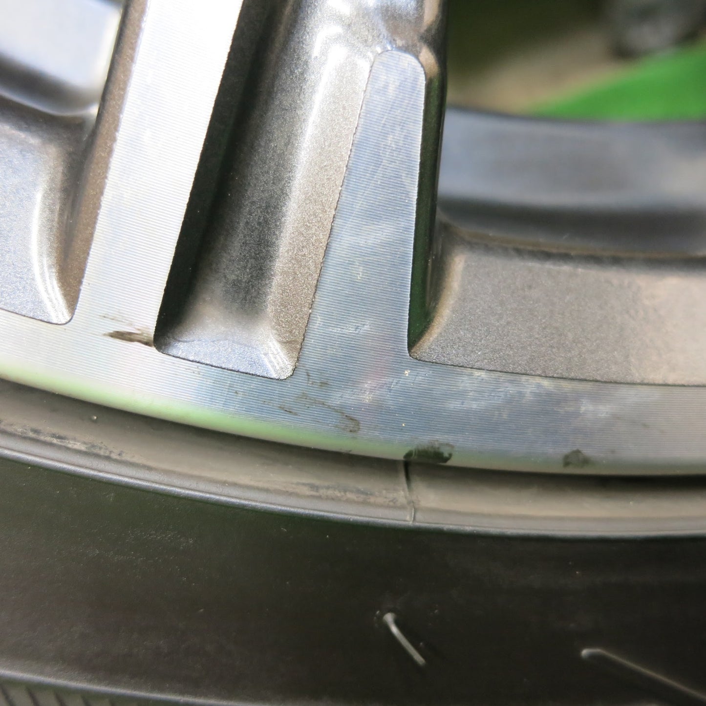 [送料無料]バリ溝！9.5分★トヨタ 86 純正 215/45R17 スタッドレス グッドイヤー アイスナビ6 17インチ PCD100/5H スバル BRZ★3051202ヒス