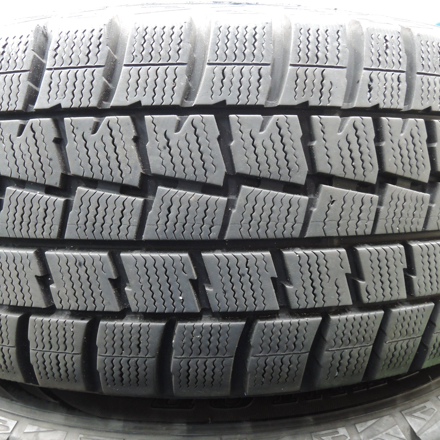 *送料無料*キレイ★アウディ等 AGA 225/55R17 スタッドレス ダンロップ ウインターマックス WM01 17インチ PCD112/5H★3122702NJス