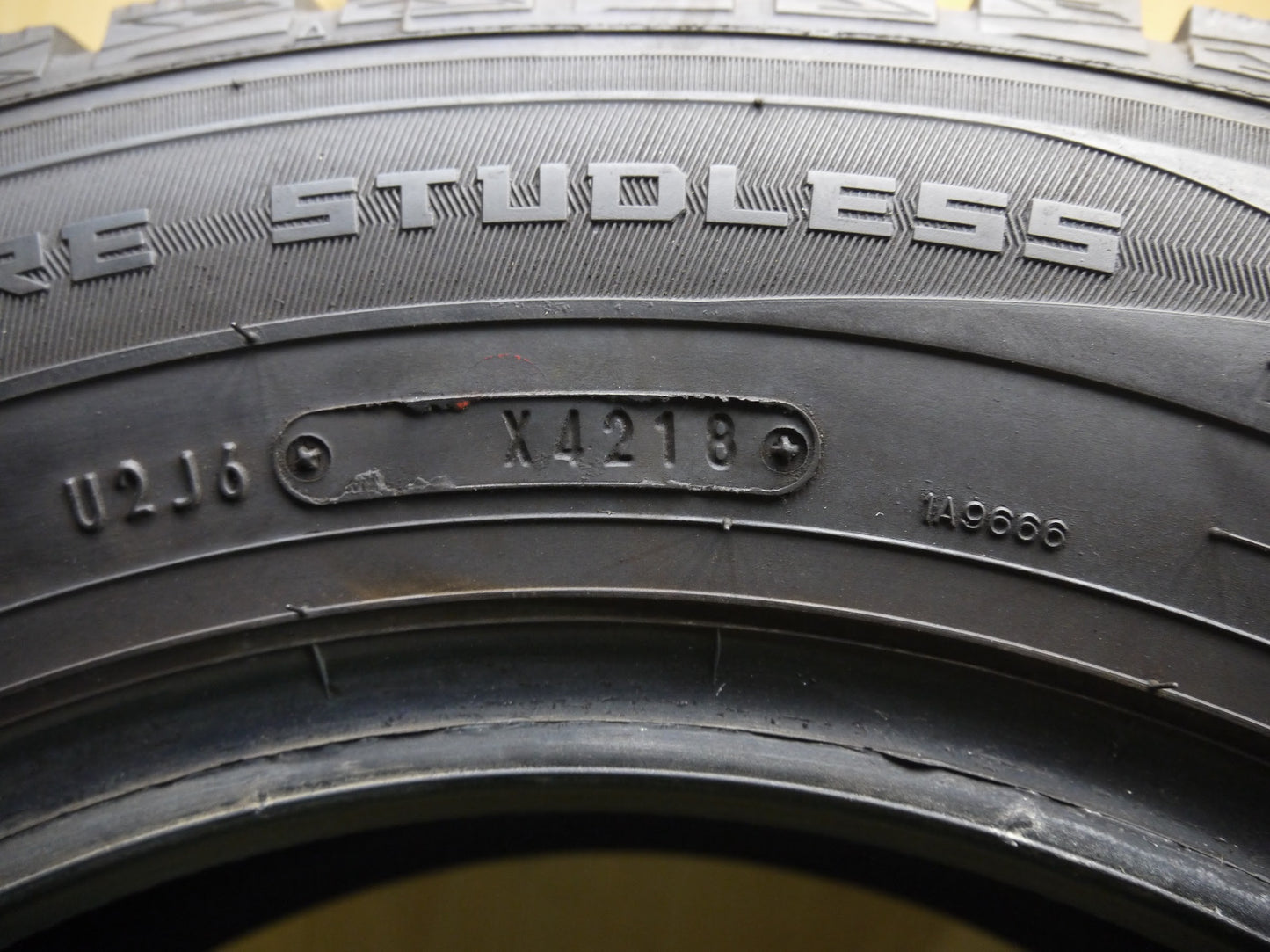 [送料無料]バリ溝！18年！9.5分★スタッドレス 185/70R14 ダンロップ ウインターマックス WM01 タイヤ 14インチ ノート ティーダ フリード 等★2070210ヤスタ