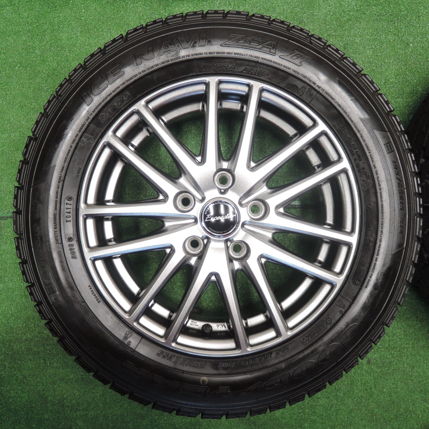 [送料無料]超バリ溝！キレイ！ほぼ10分★スタッドレス 195/65R15 グッドイヤー アイスナビ ZEA2 Exceeder エクシーダー 15インチ PCD114.3/5H★3090901NJス