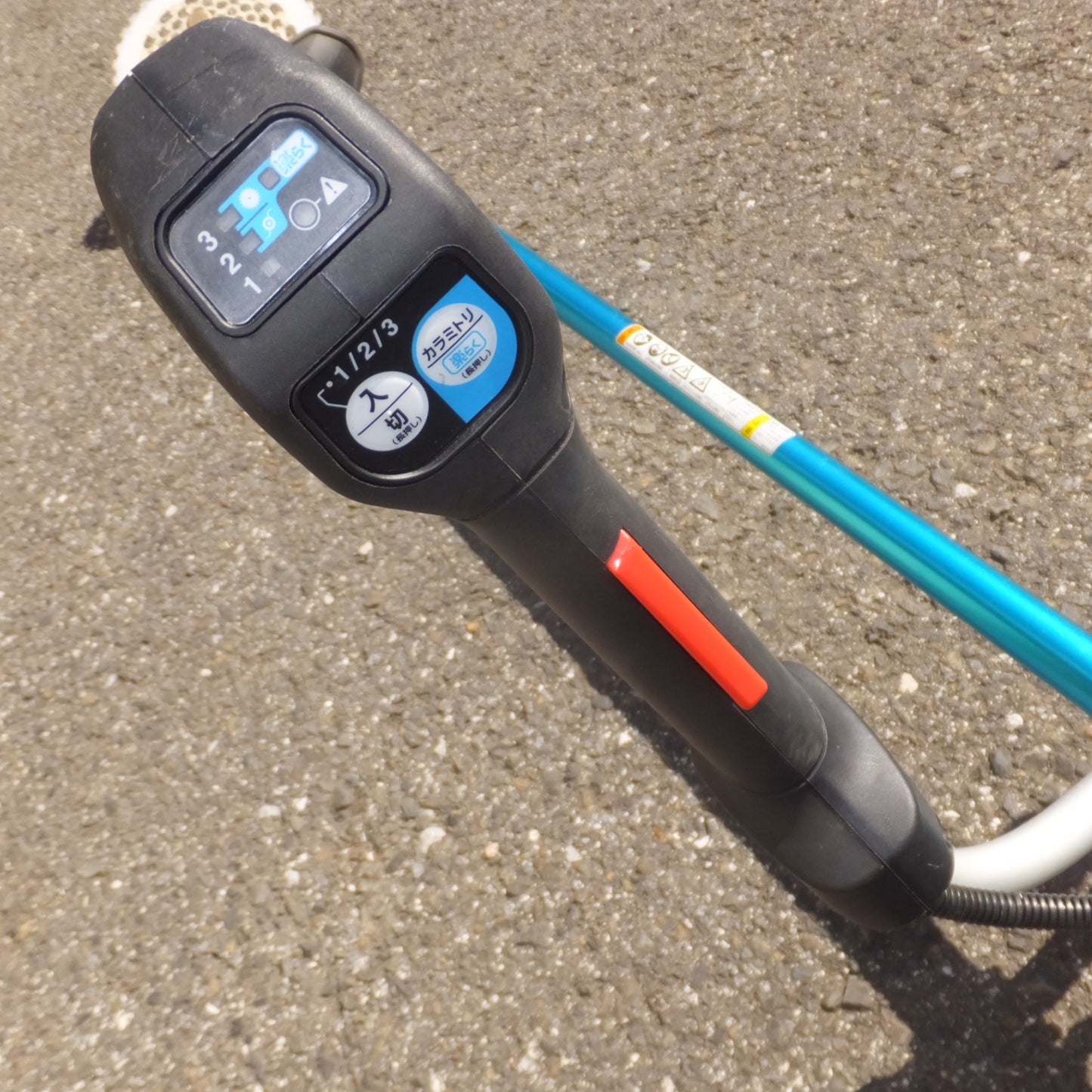 [送料無料] 岐阜発 キレイ★マキタ makita 充電式草刈機 MUR012G 72V-80V(max) 本体のみ★
