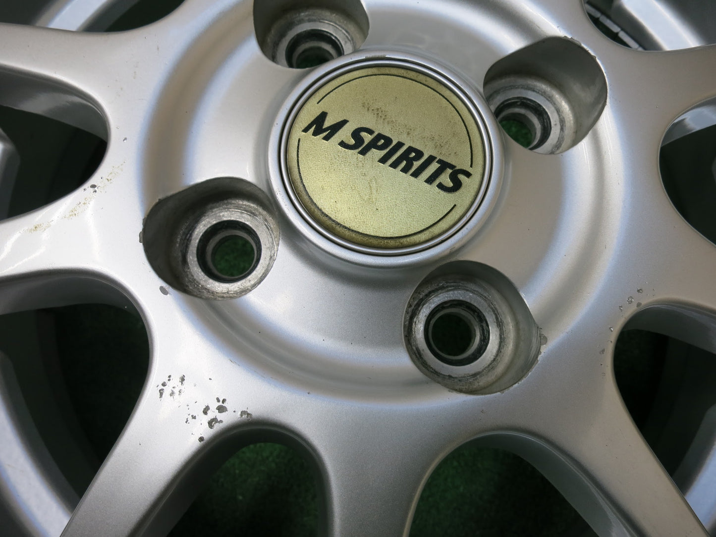 [送料無料]バリ溝！19年！8.5分★スタッドレス 155/65R13 ブリヂストン ブリザック VRX2 M SPIRITS 13インチ PCD100/4H★2120607ヒス