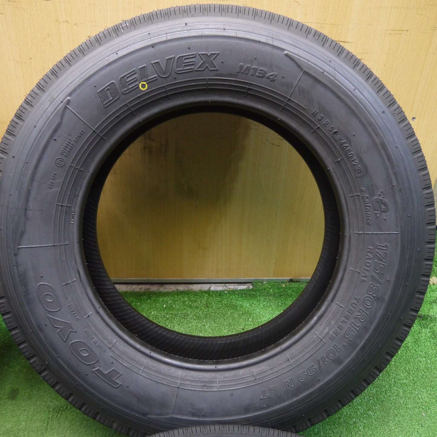 [送料無料]未使用！6本セット 23年★175/80R15 101/99N トーヨー デルベックス M134 DELVEX 15インチ タイヤ パジェロミニ バン 等★3071706クノタ