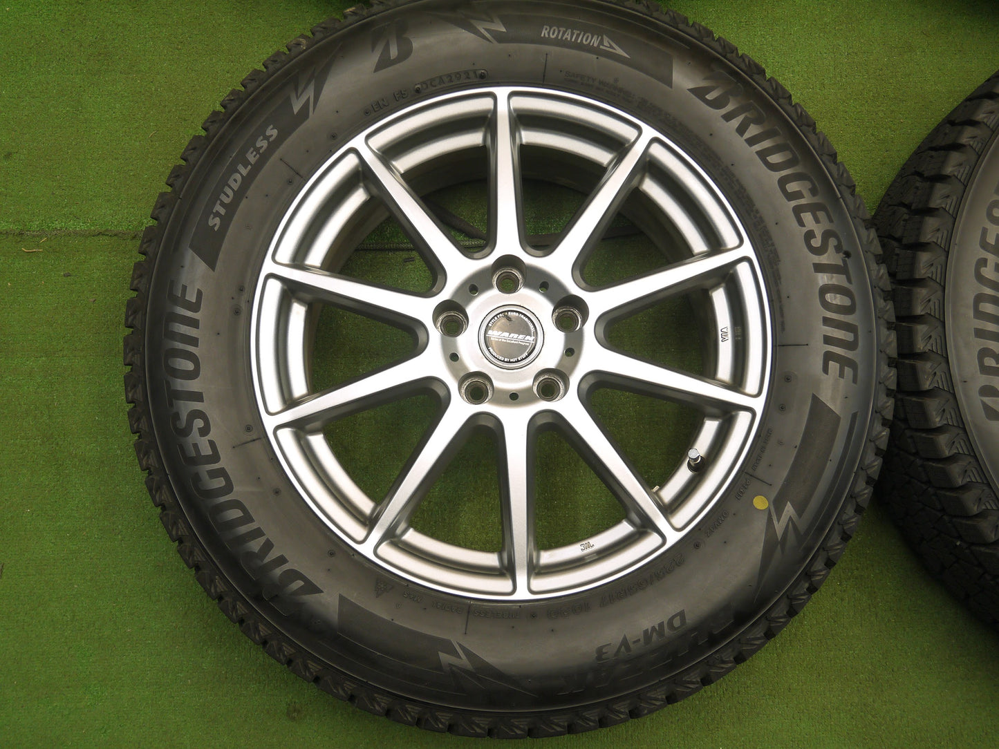 [送料無料]バリ溝！21年！キレイ！9.5分★スタッドレス 225/65R17 ブリヂストン ブリザック DM-V3 WAREN HOTSTUFF ヴァーレン 17インチ PCD114.3/5H★3021503クス