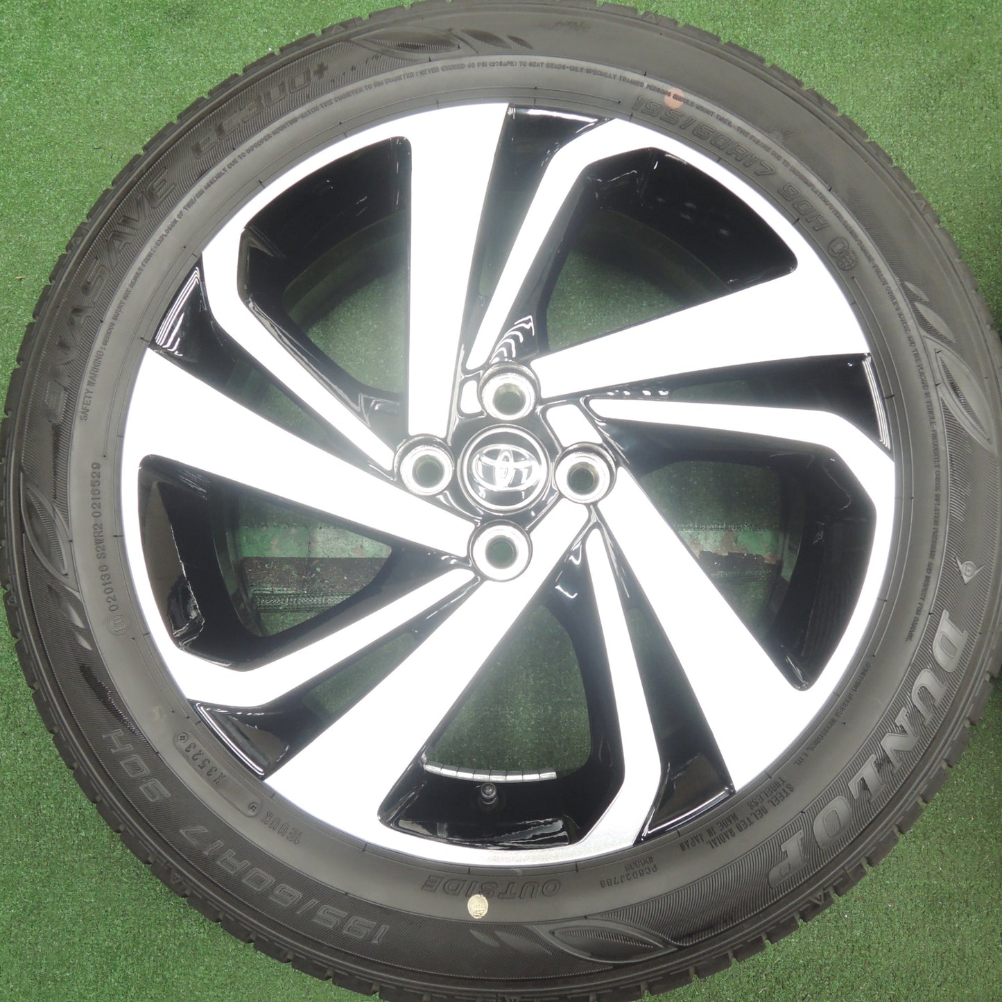 *送料無料* 新車外し！23年★トヨタ ライズ ダイハツ ロッキー 純正 195/60R17 ダンロップ エナセーブ EC300+ 17インチ PCD100/4H★4022201HAノ