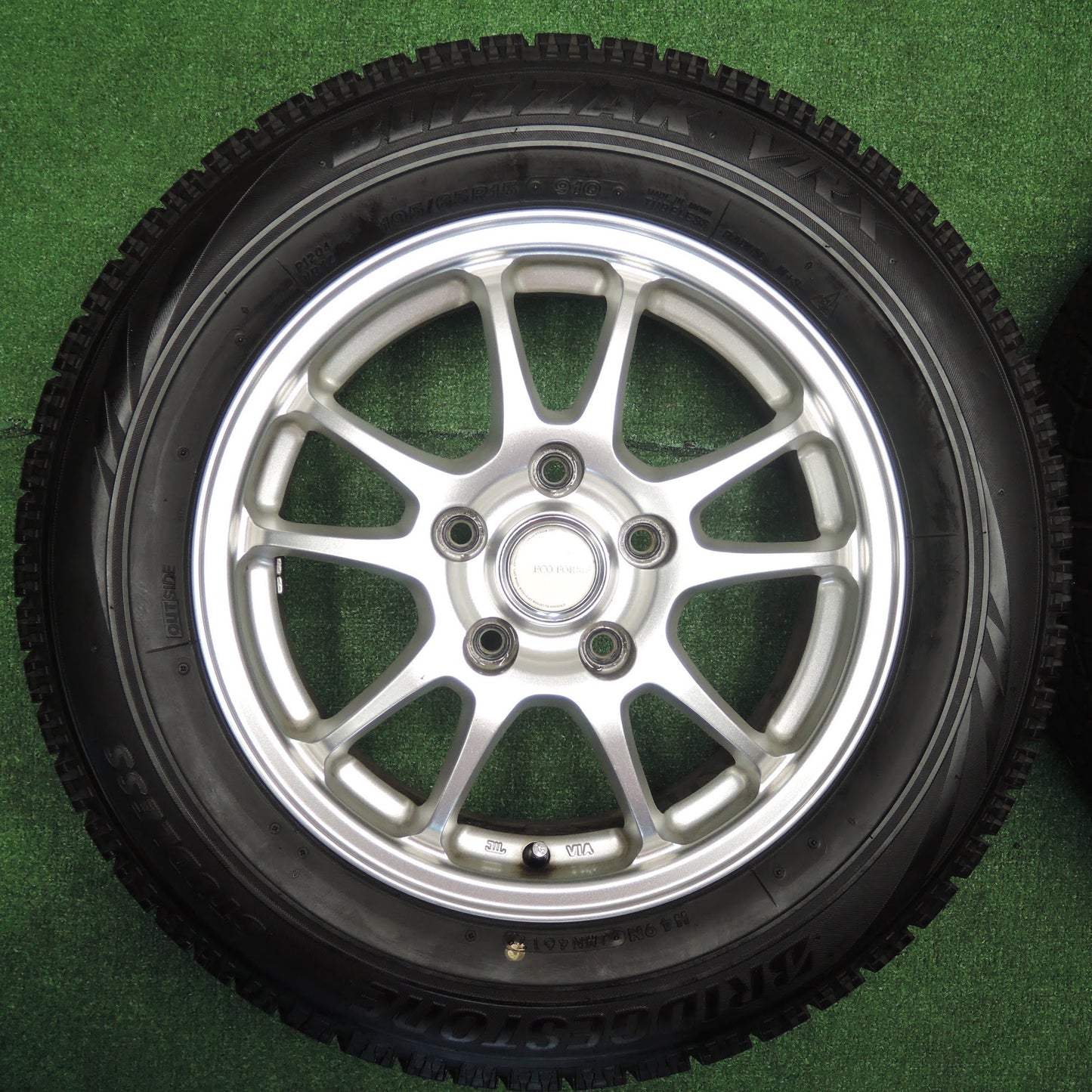 [送料無料]バリ溝！キレイ！9分★スタッドレス 195/65R15 ブリヂストン ブリザック VRX ECO FORME エコフォルム 15インチ PCD114.3/5H★3091001NJス
