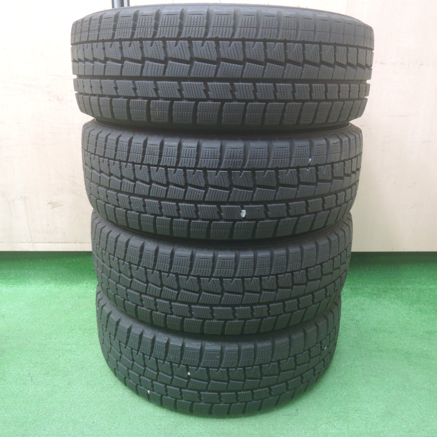 *送料無料* バリ溝！キレイ！9.5分★スタッドレス 185/60R15 ダンロップ ウインターマックス WM01 CWORKS 15インチ PCD100/5H★4022106SYス