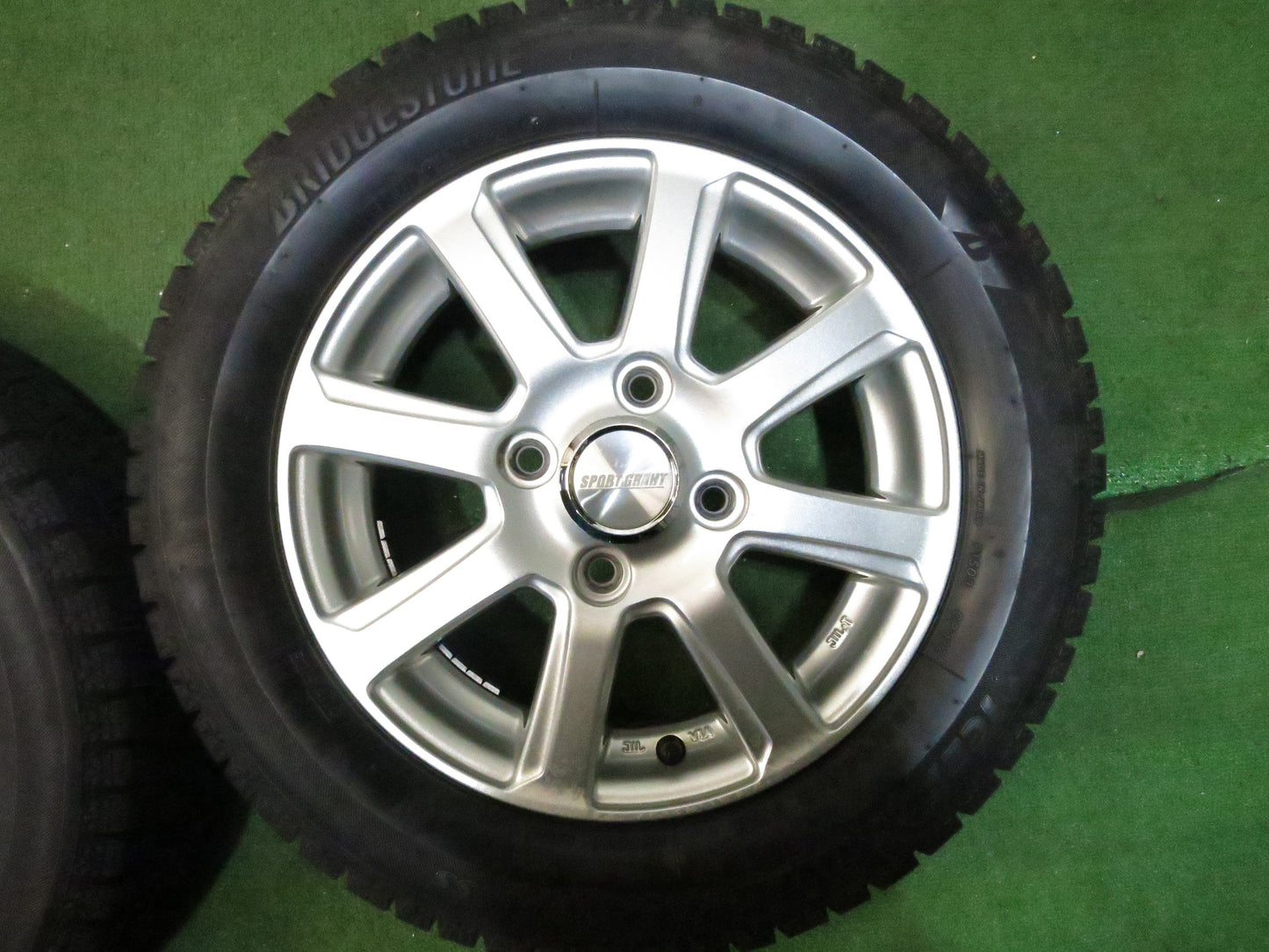 [送料無料]バリ溝！19年！9分★スタッドレス 155/65R13 ブリヂストン アイスパートナー2 SPORT GRAHT 13インチ PCD100/4H★3020609Hス